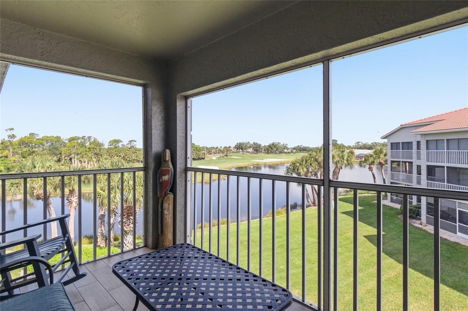 Image 31 of 46 For 9320 Clubside Circle S 2310