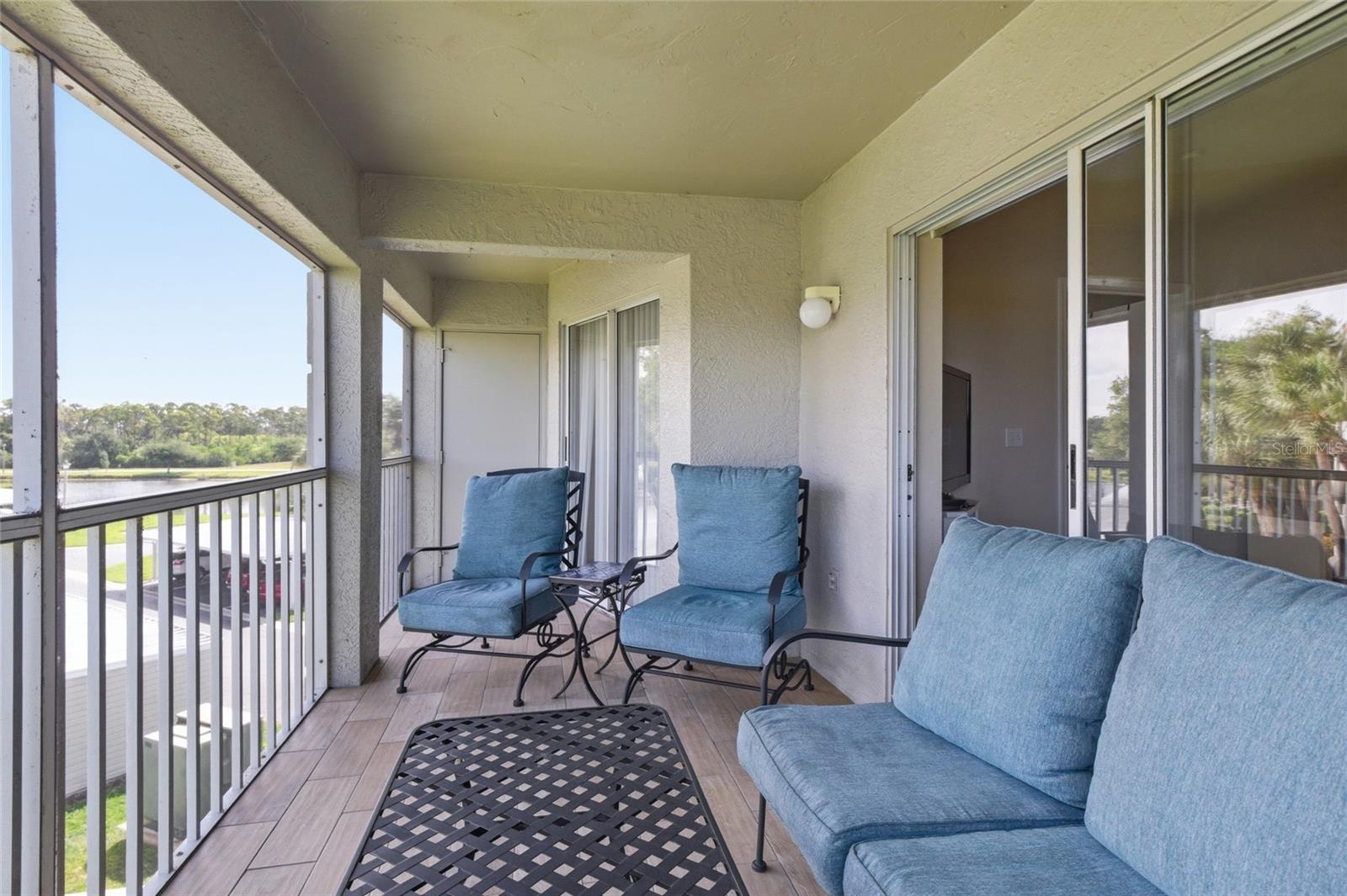 Image 32 of 46 For 9320 Clubside Circle S 2310