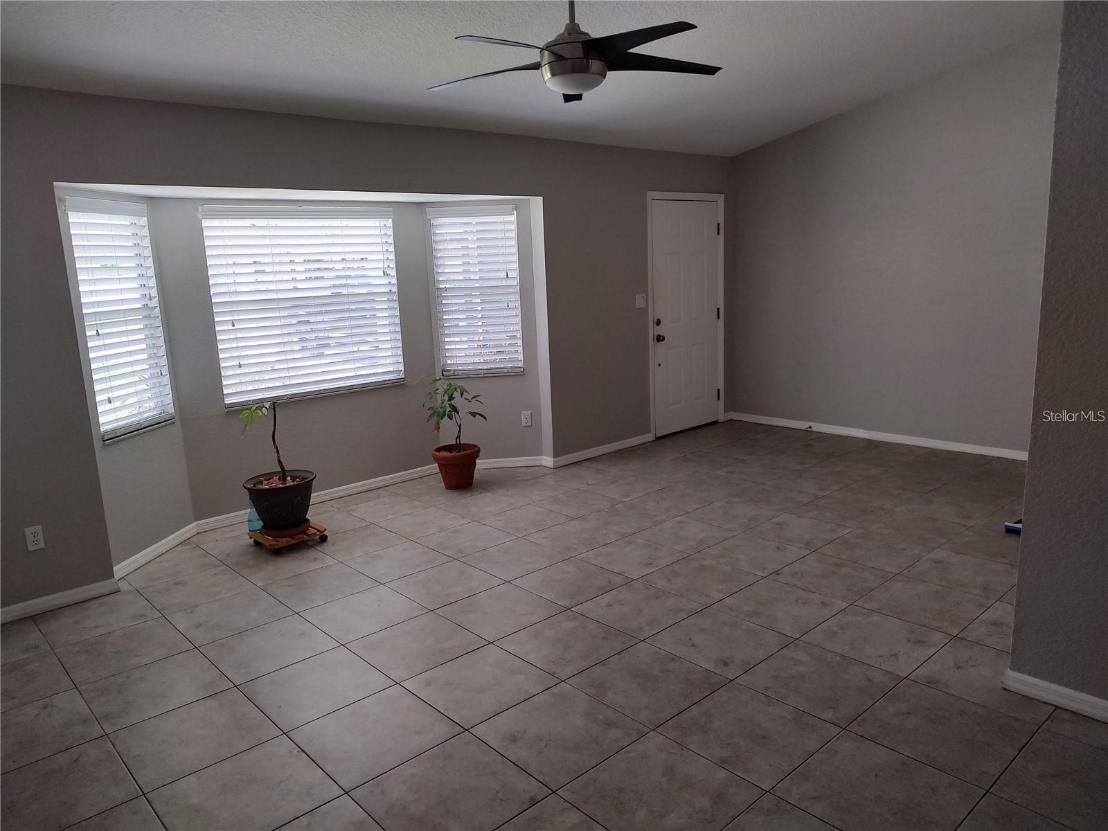 Image 3 of 9 For 2051 Logsdon Street