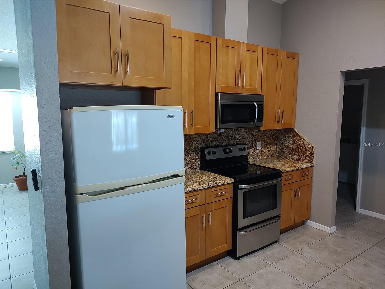 Image 4 of 9 For 2051 Logsdon Street