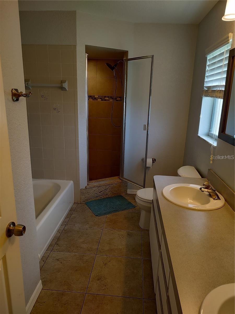 Image 7 of 9 For 2051 Logsdon Street