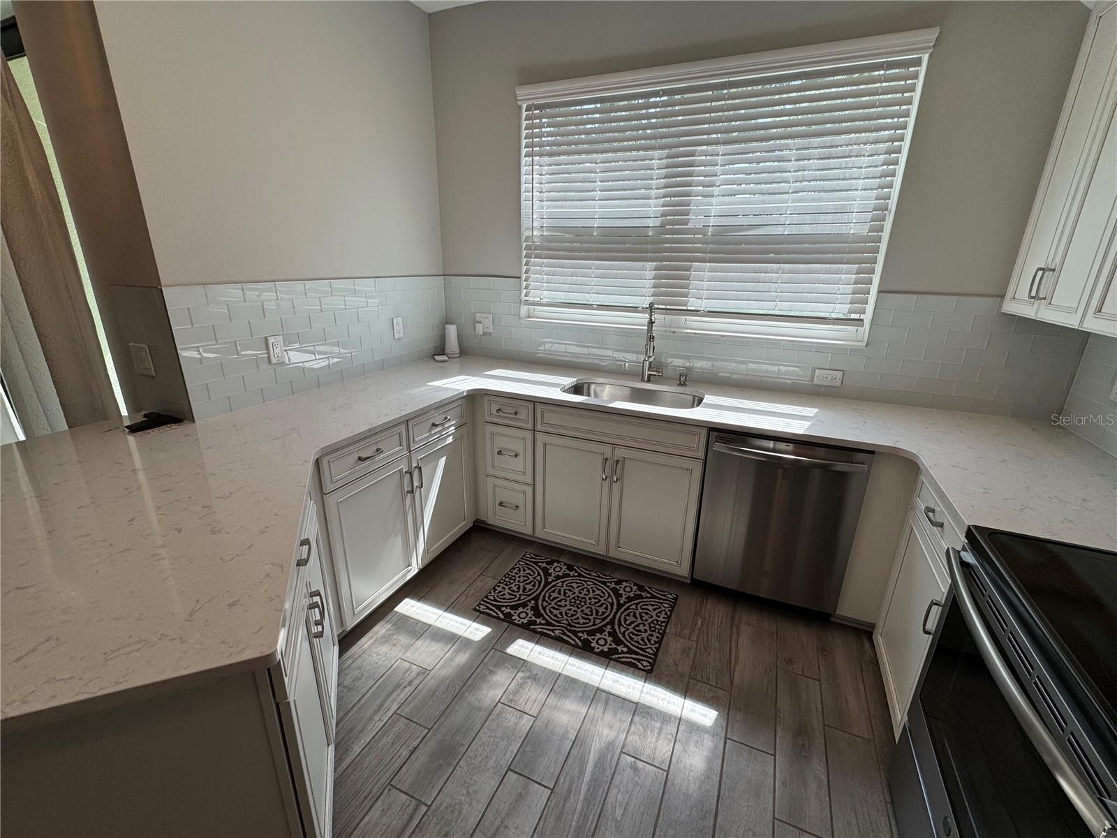 Image 11 of 23 For 5122 78th St Circle E