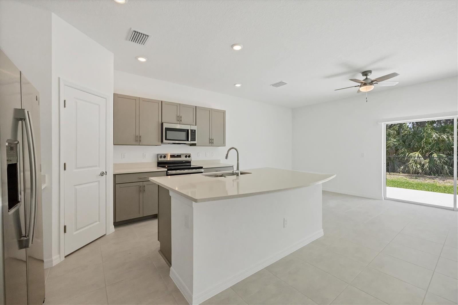 Image 12 of 40 For 15024 Cuzcorro Court