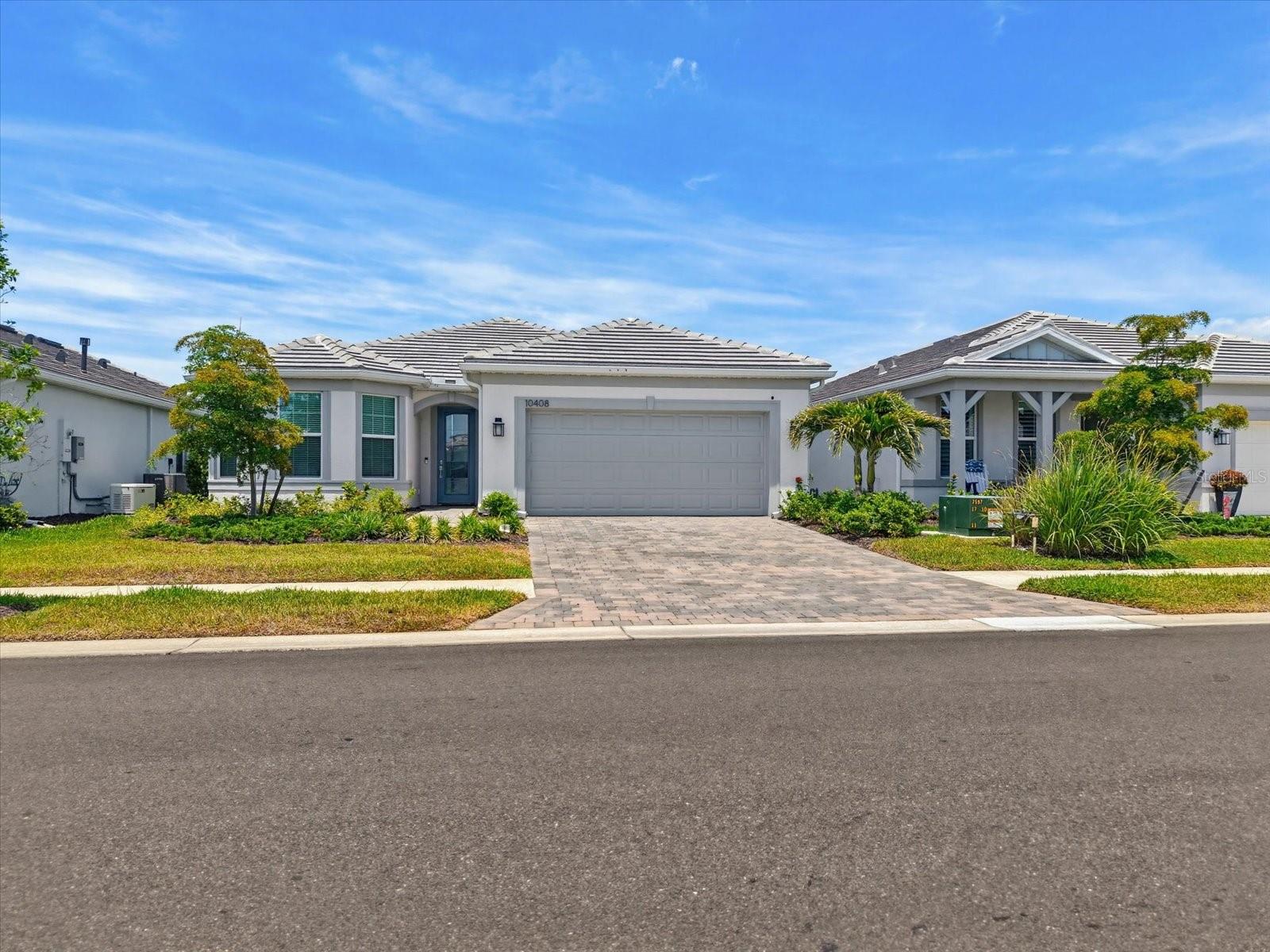 Image 4 of 75 For 10408 Sea Breeze Ridge Drive