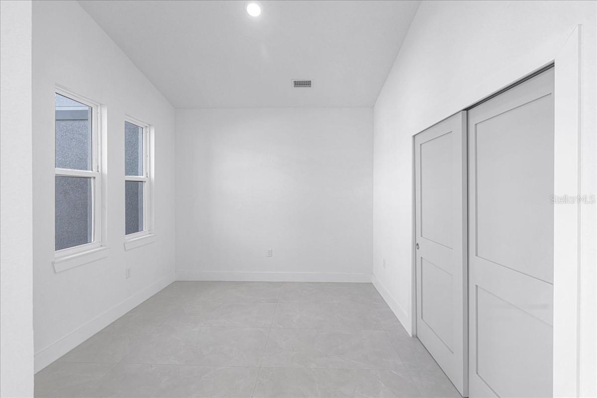 Image 11 of 40 For 8181 Tecumseh Circle