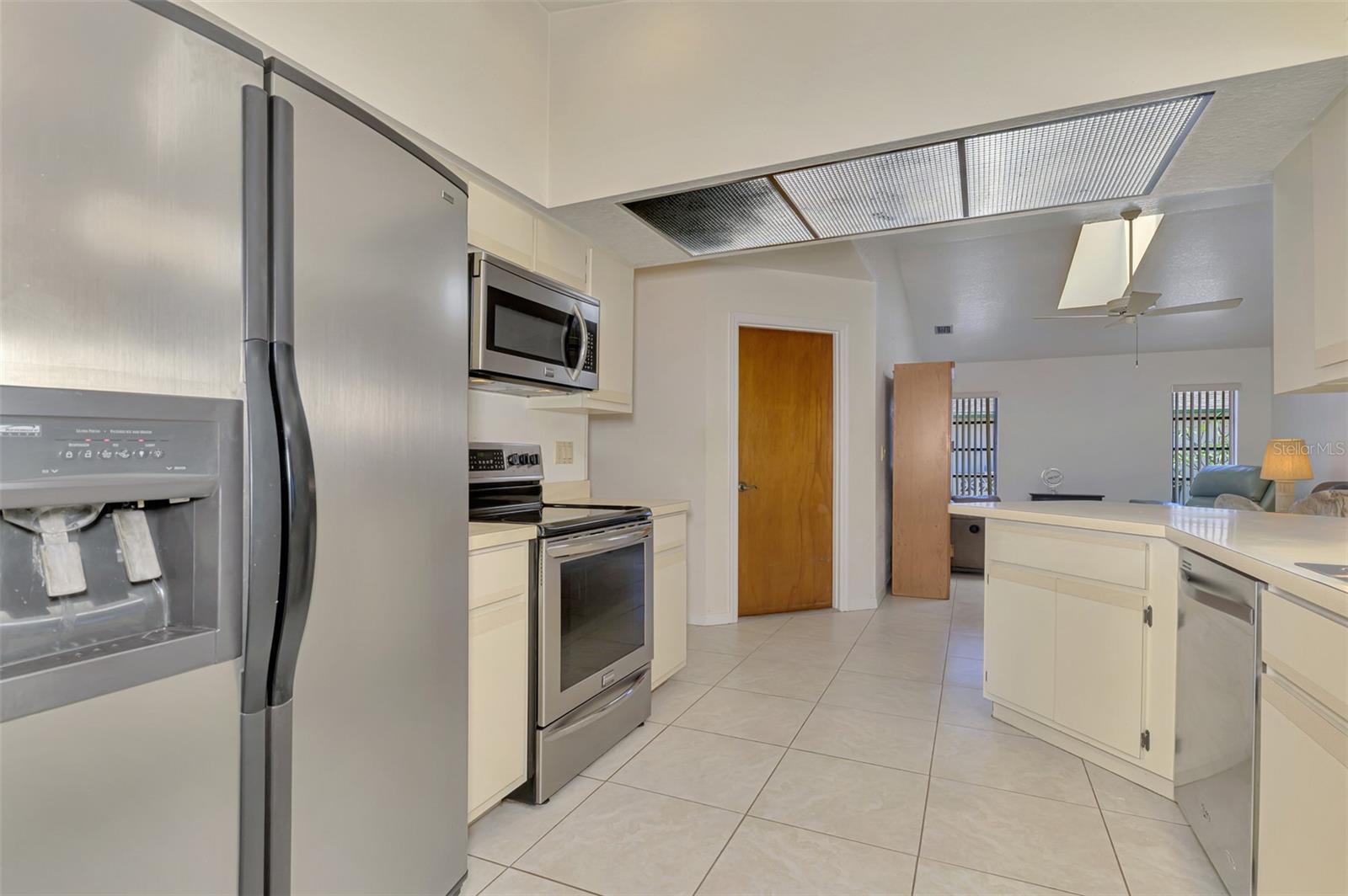 Image 15 of 73 For 5814 Jackson Lane