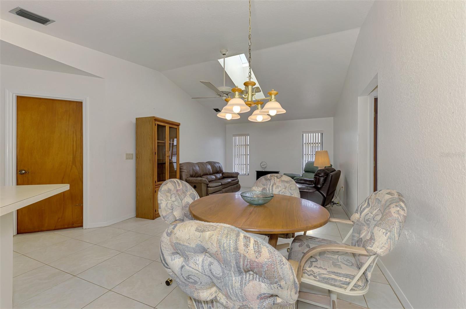 Image 28 of 73 For 5814 Jackson Lane
