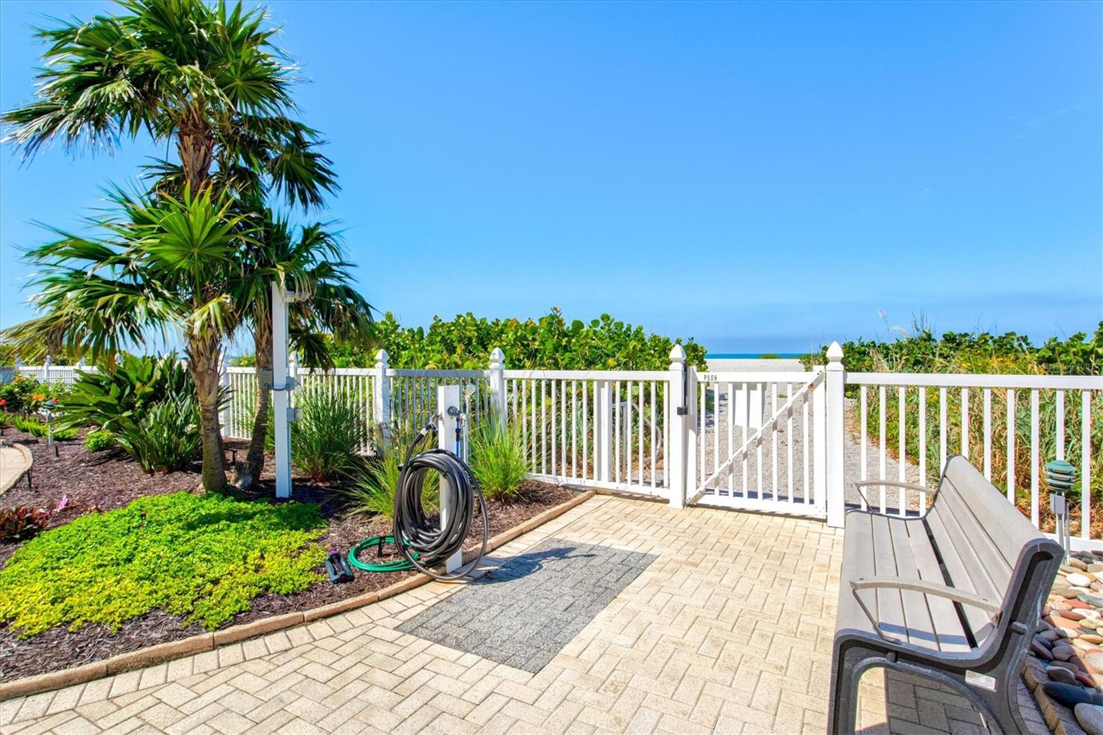 Image 46 of 85 For 840 The Esplanade N 101