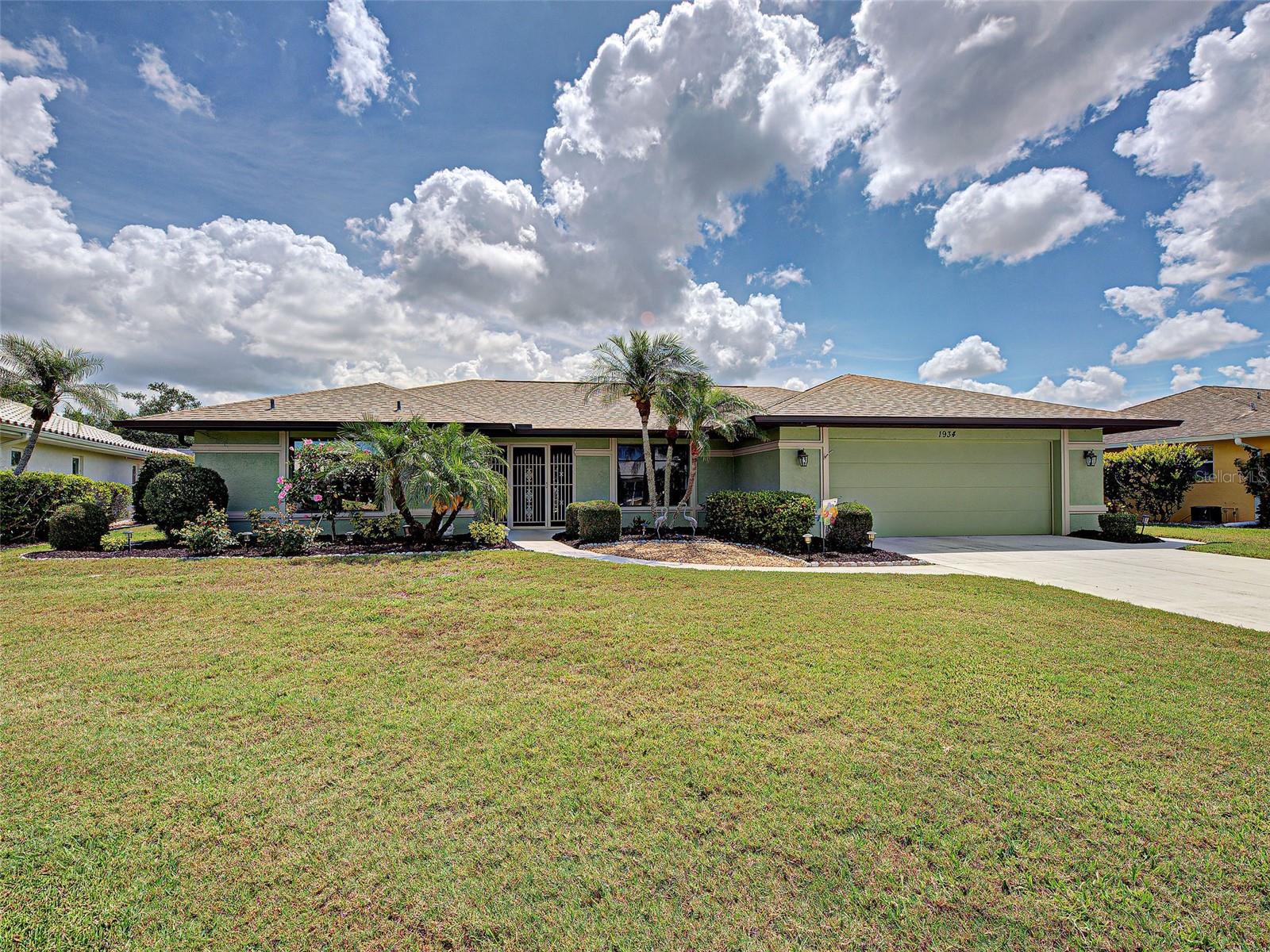 Details for 1934 Pebble Beach Court, VENICE, FL 34293