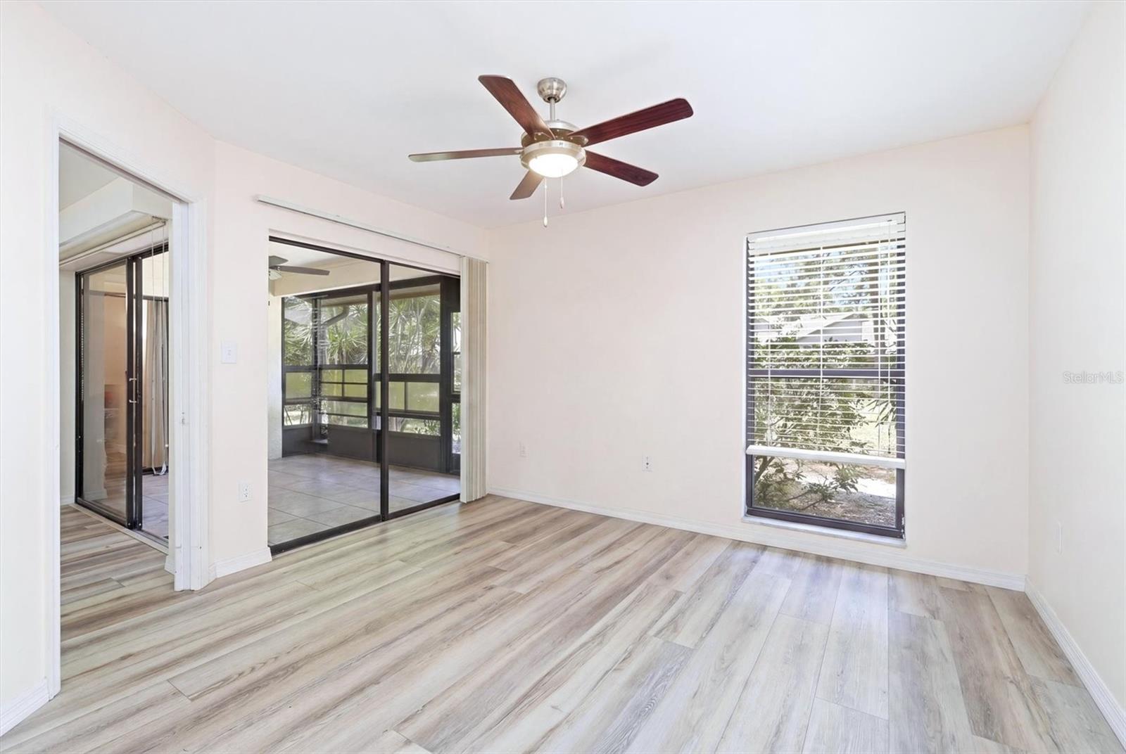 Image 16 of 28 For 4793 Oak Forest Drive W 46