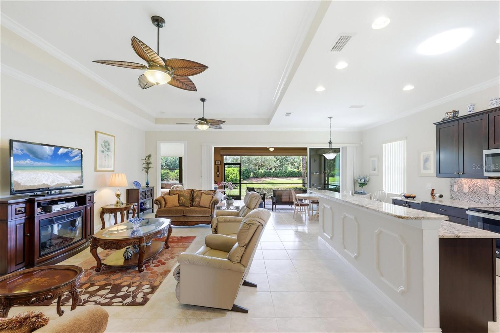 Image 10 of 99 For 345 Savona Way