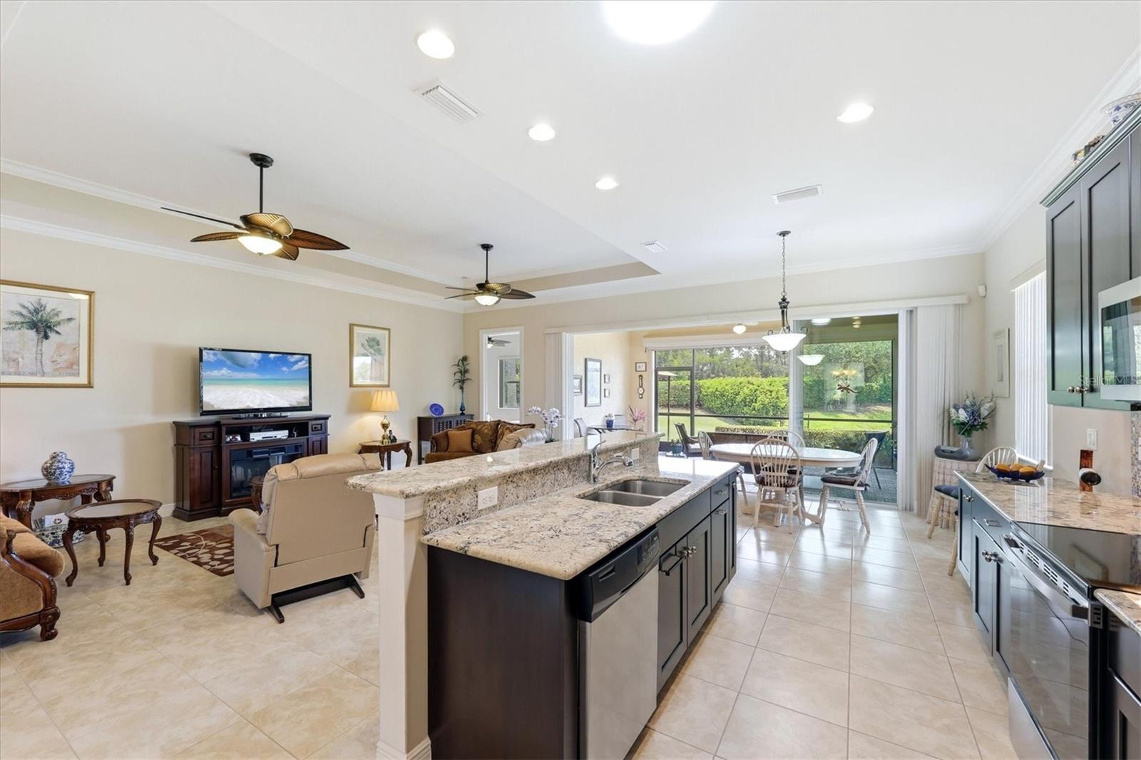 Image 13 of 99 For 345 Savona Way