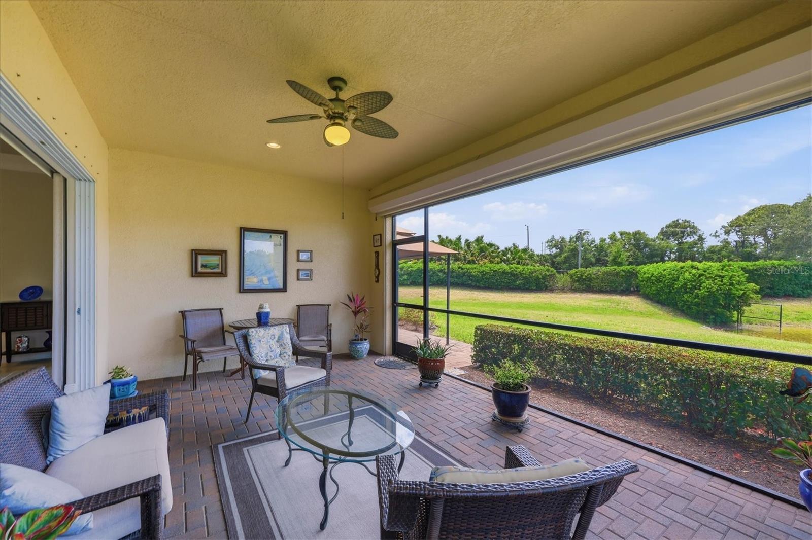 Image 20 of 99 For 345 Savona Way