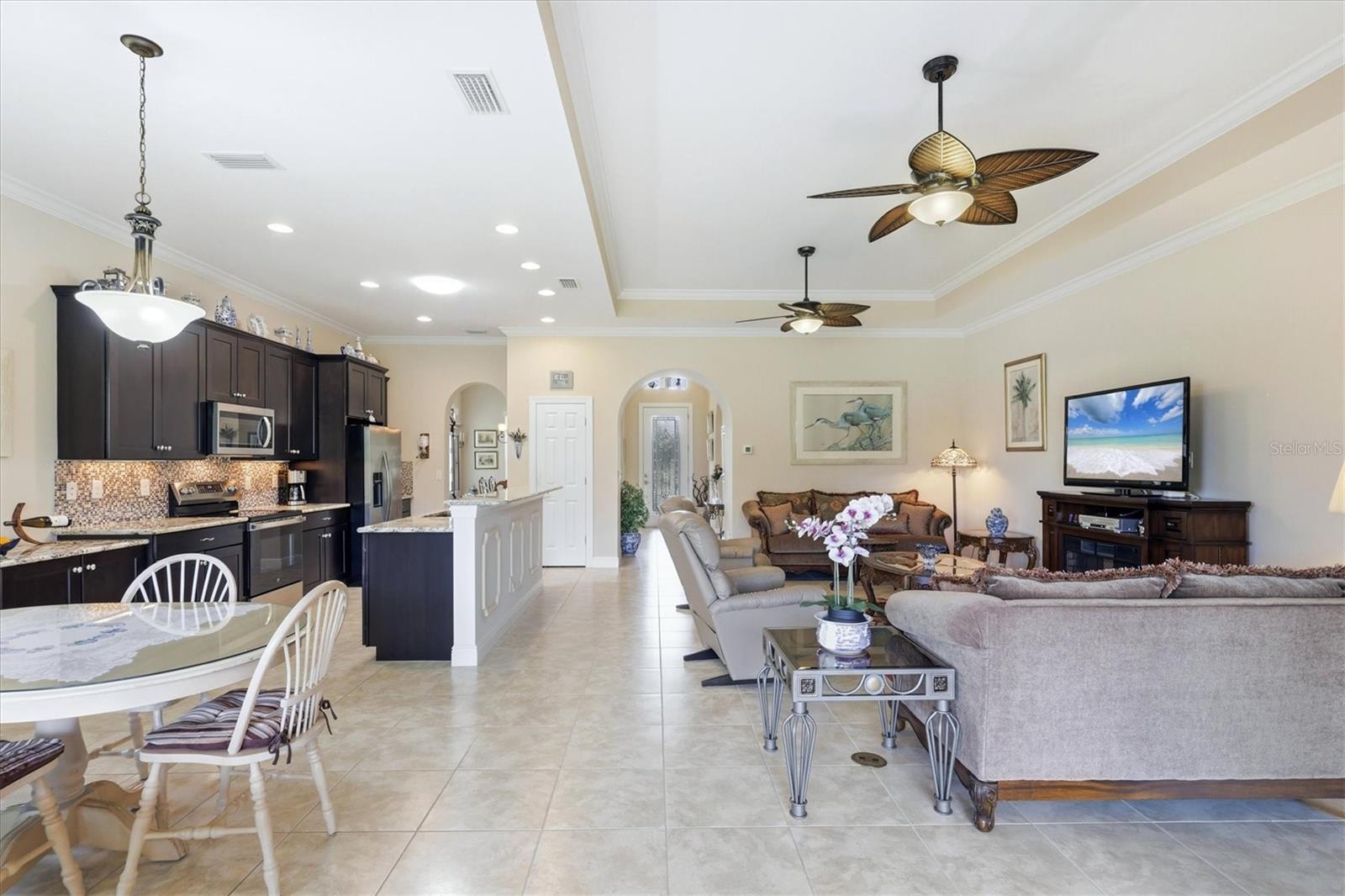 Image 35 of 99 For 345 Savona Way