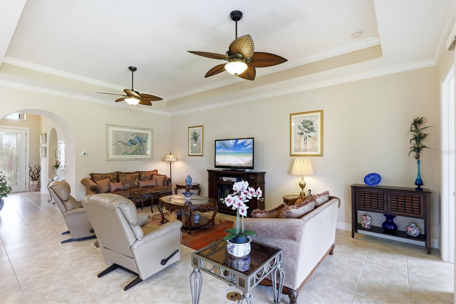 Image 36 of 99 For 345 Savona Way