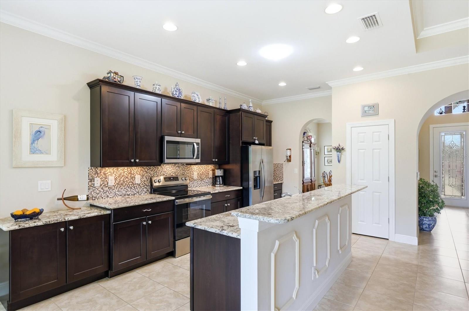 Image 40 of 99 For 345 Savona Way