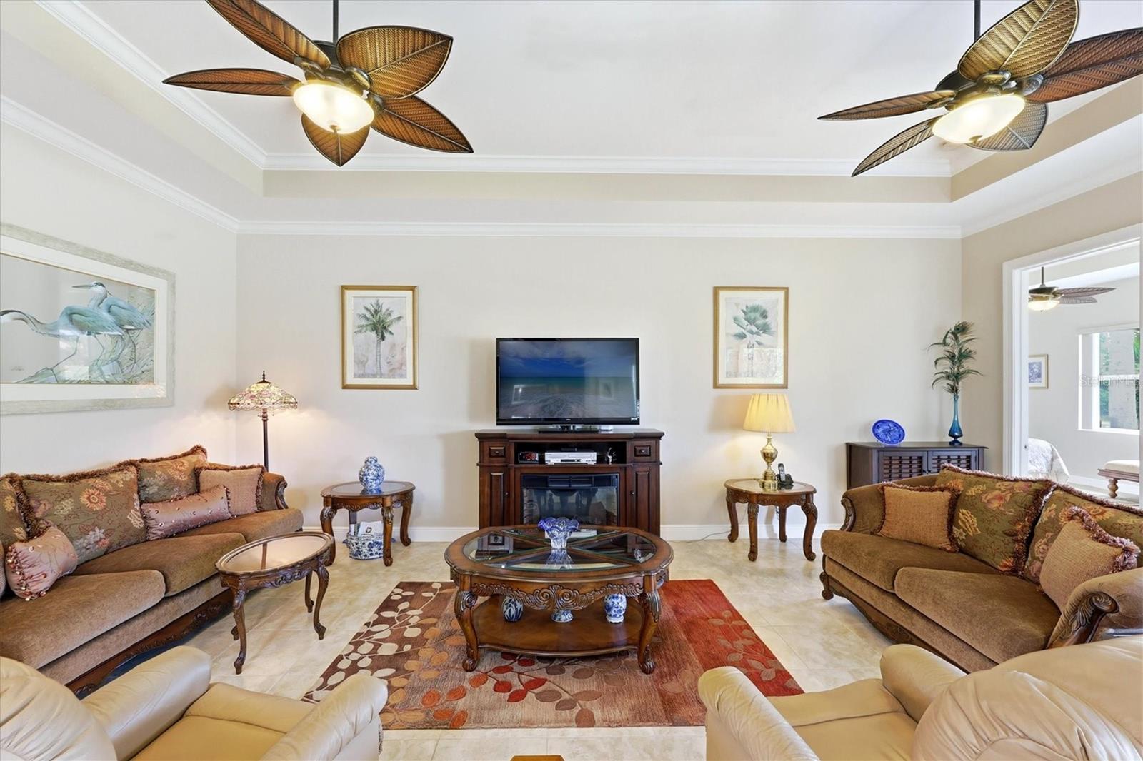 Image 44 of 99 For 345 Savona Way