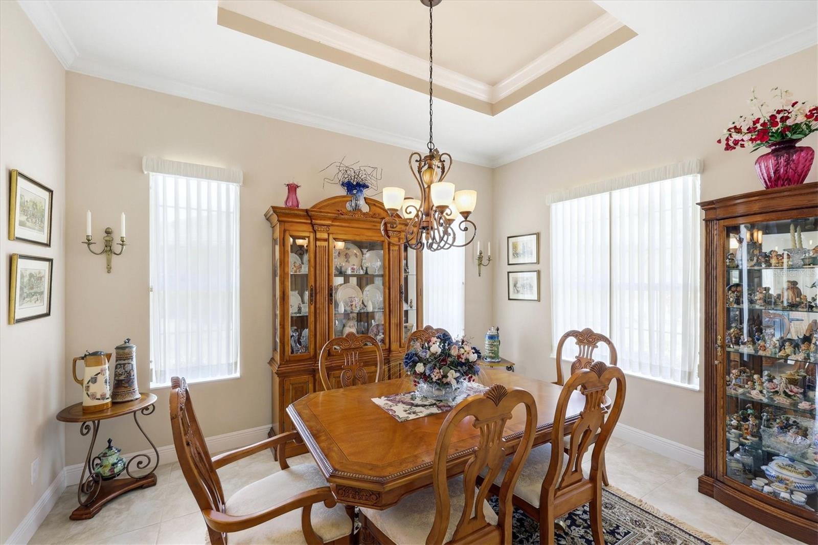 Image 48 of 99 For 345 Savona Way