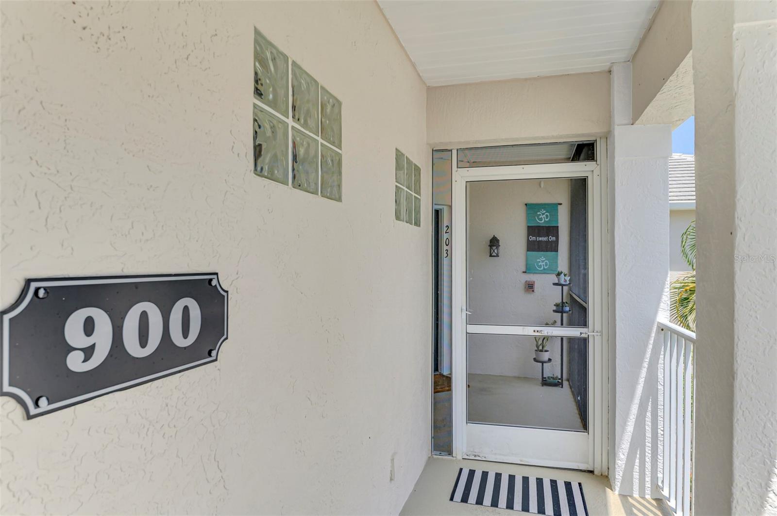 Image 13 of 70 For 900 Addington Court 203