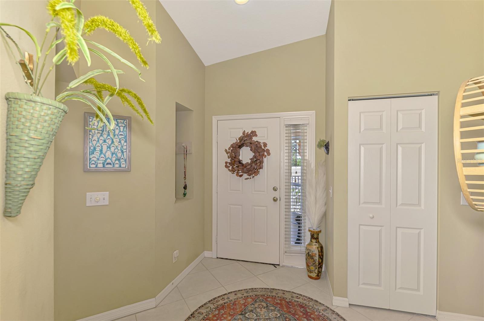 Image 17 of 70 For 900 Addington Court 203