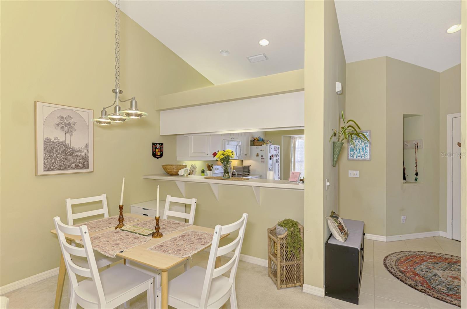 Image 29 of 70 For 900 Addington Court 203