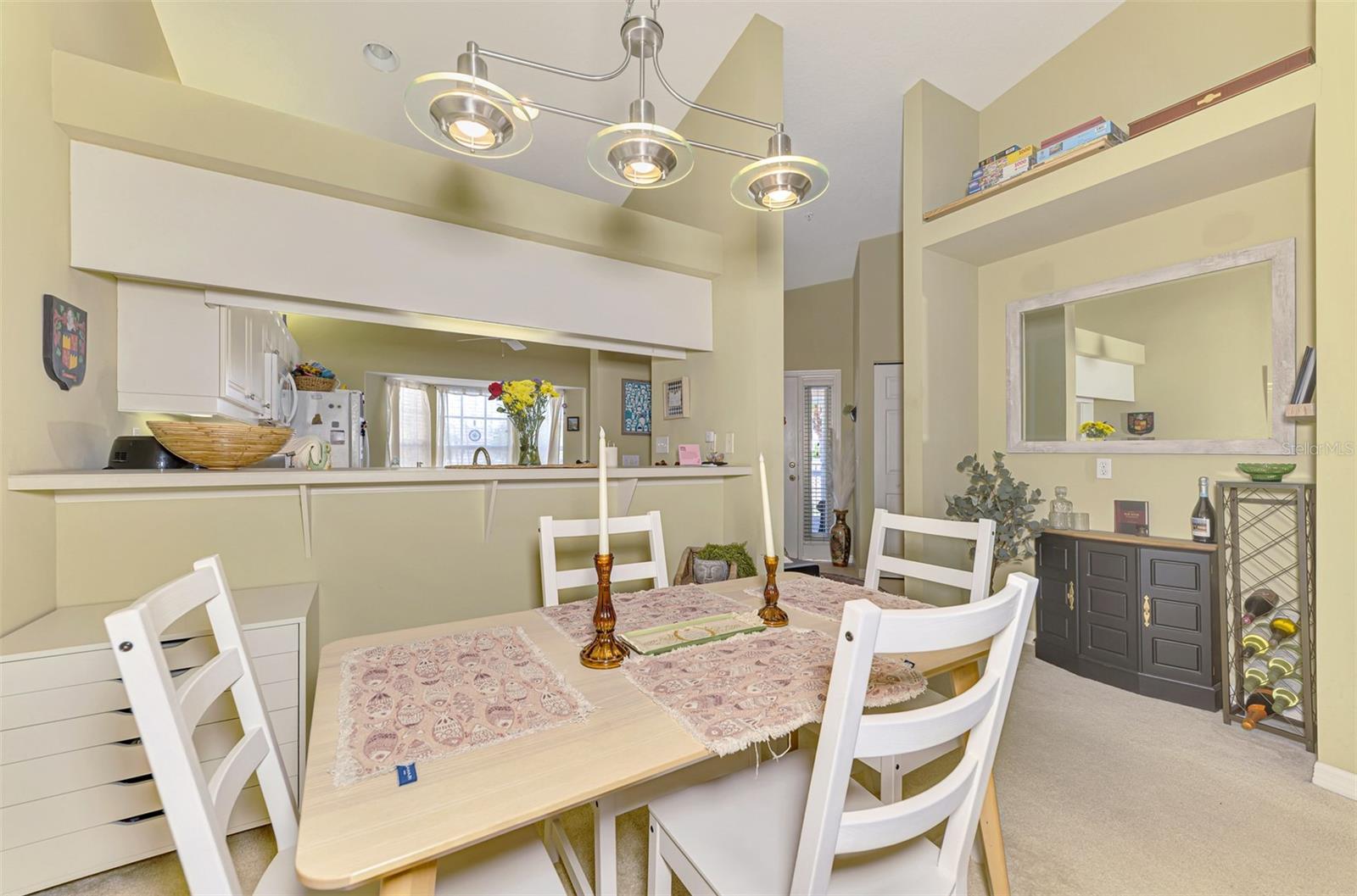 Image 30 of 70 For 900 Addington Court 203