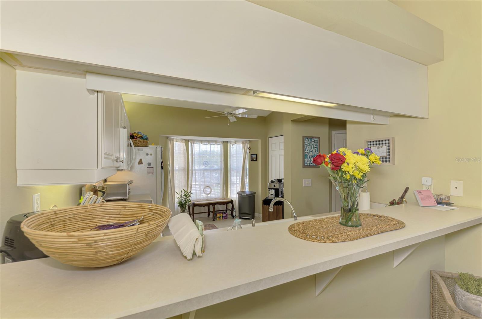 Image 32 of 70 For 900 Addington Court 203