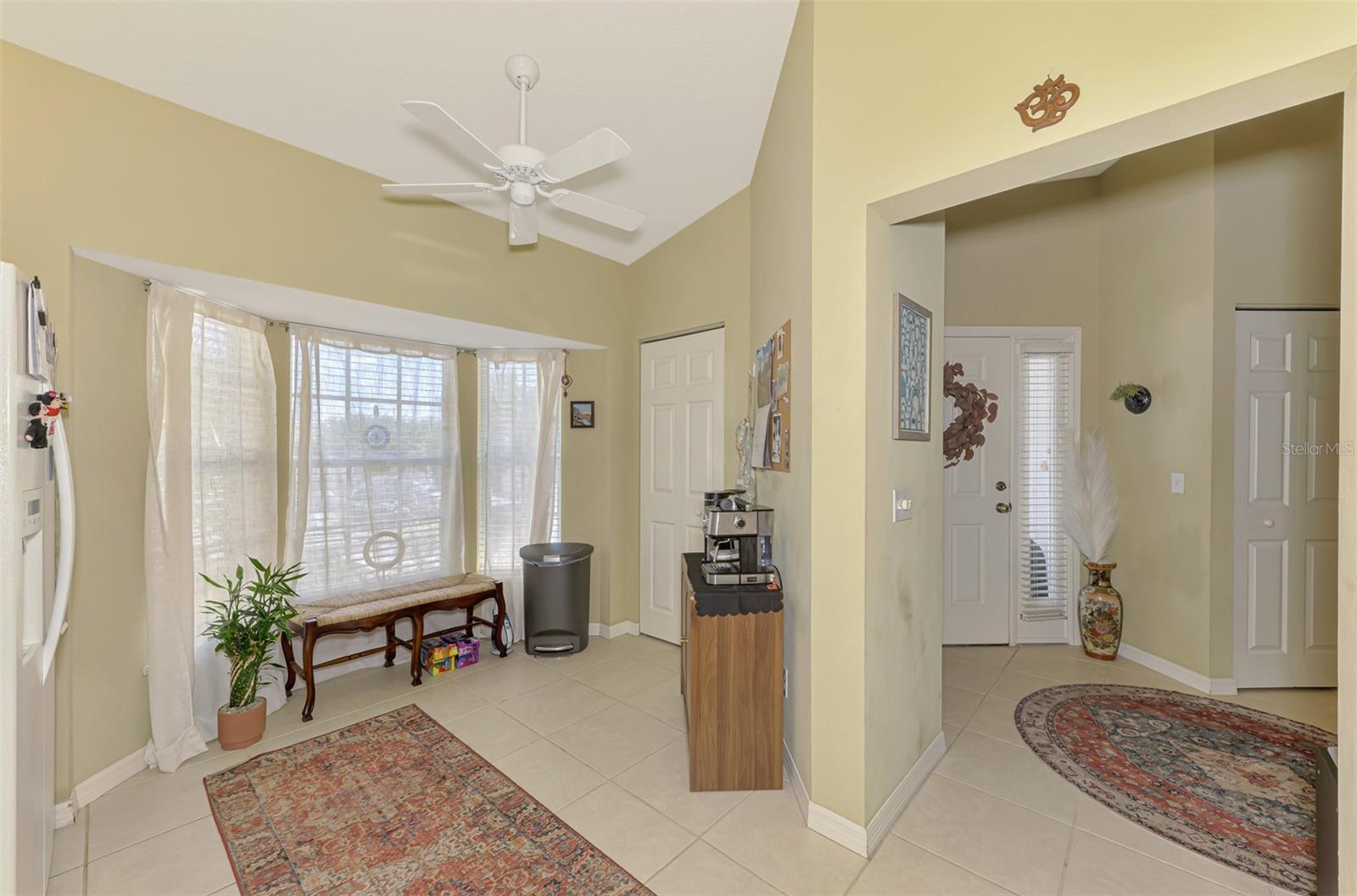 Image 35 of 70 For 900 Addington Court 203