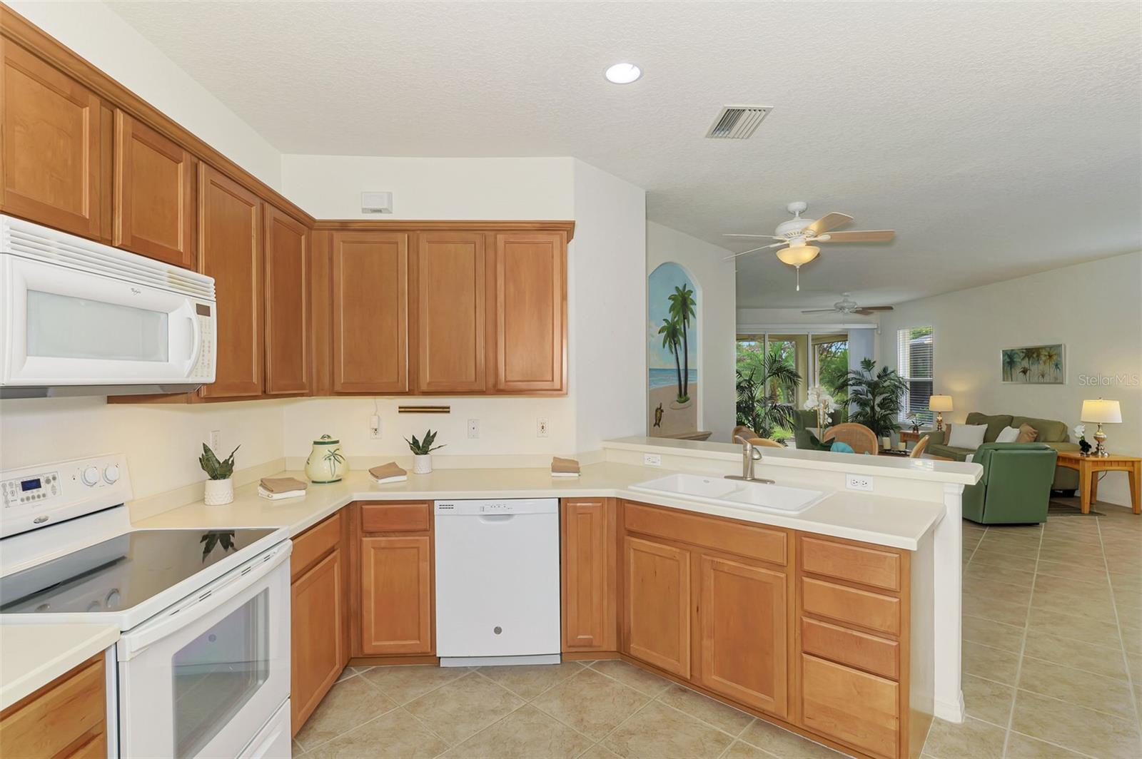 Image 27 of 85 For 9367 Carnaby Drive