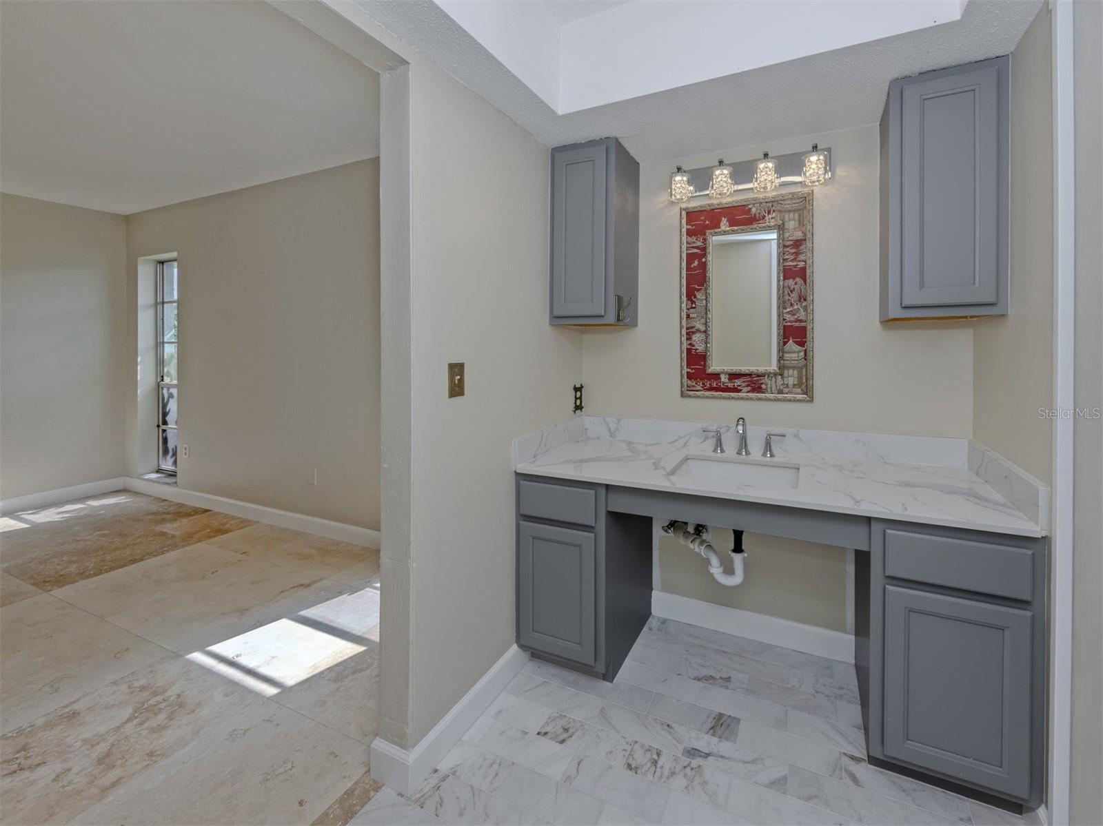 Image 23 of 60 For 1007 River Oaks Court