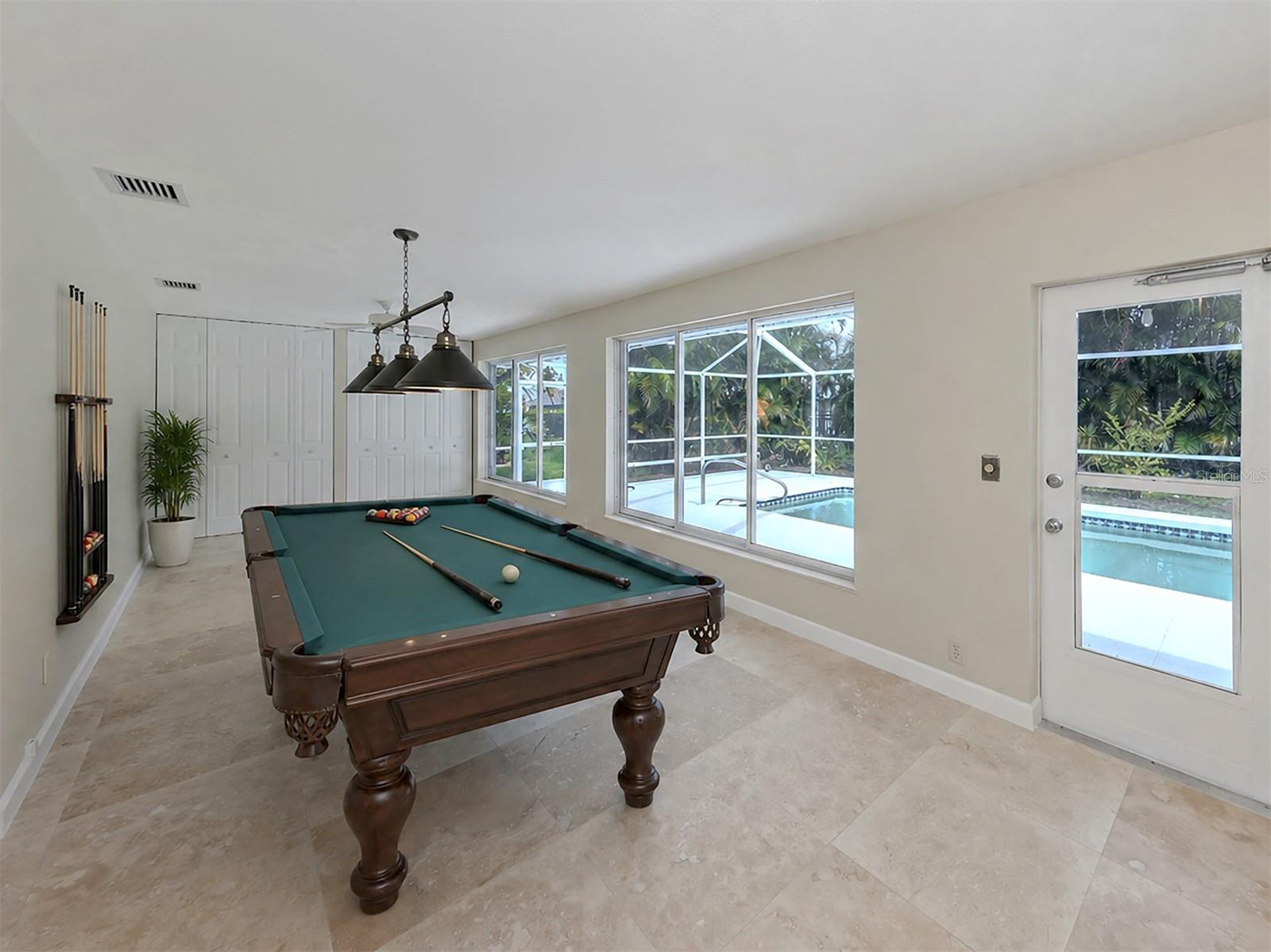 Image 30 of 60 For 1007 River Oaks Court