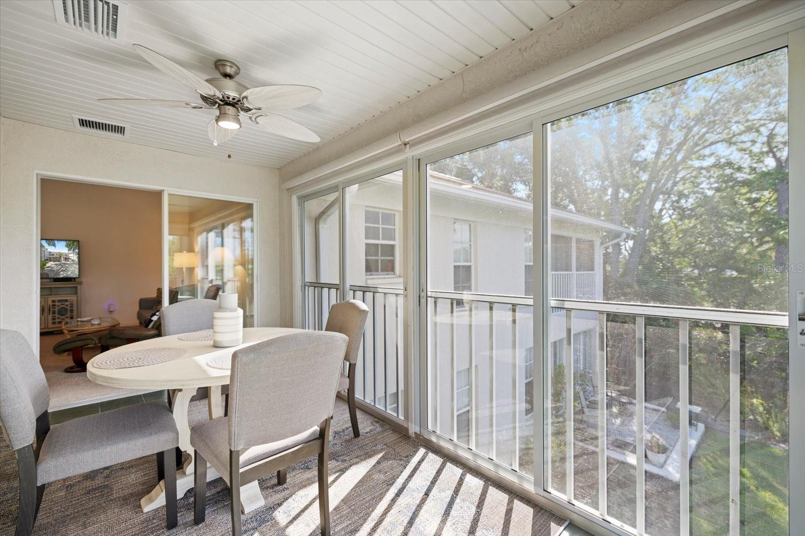 Image 10 of 40 For 801 Montrose Drive 202