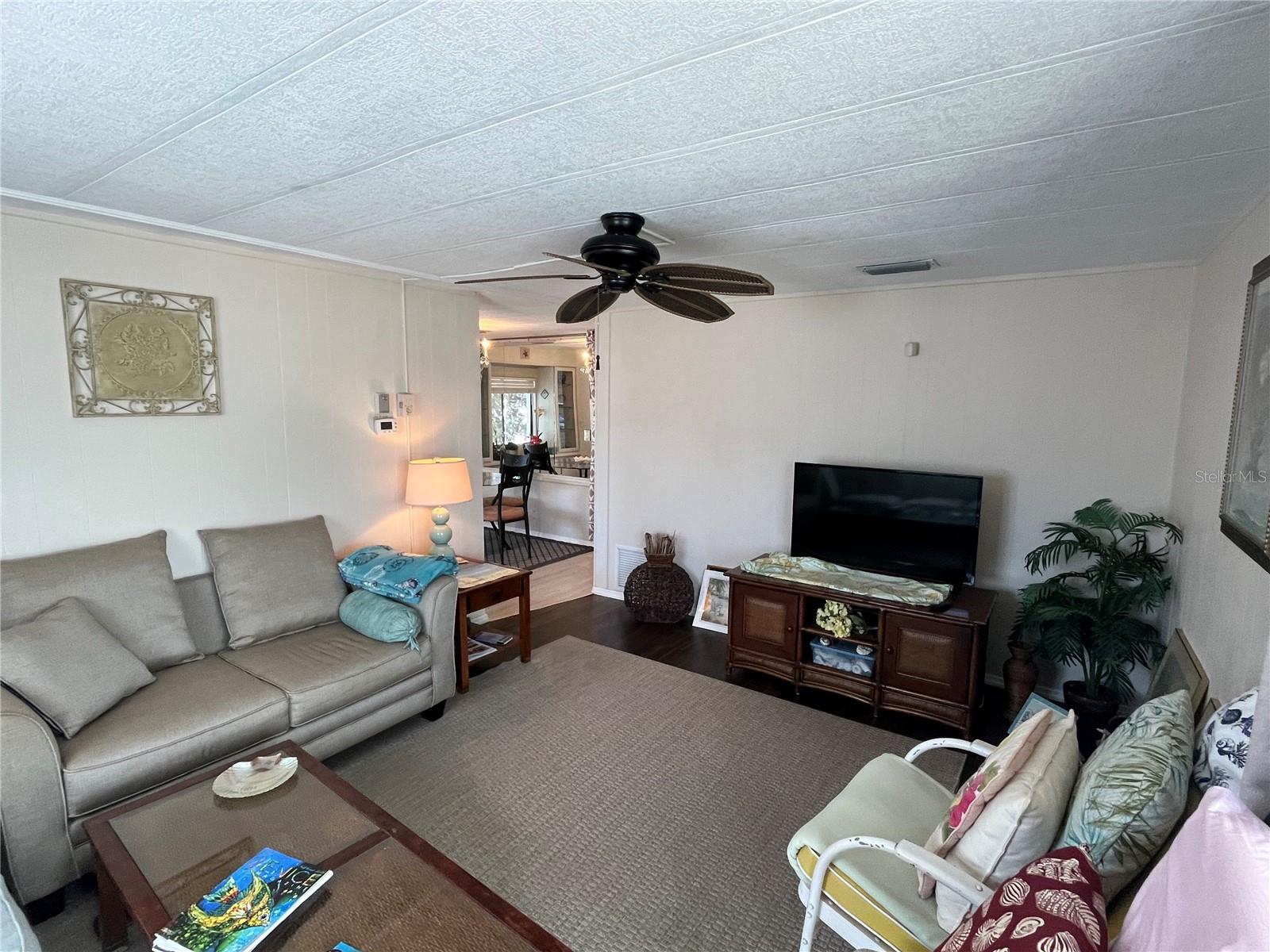 Image 8 of 30 For 533 Cervina Drive S