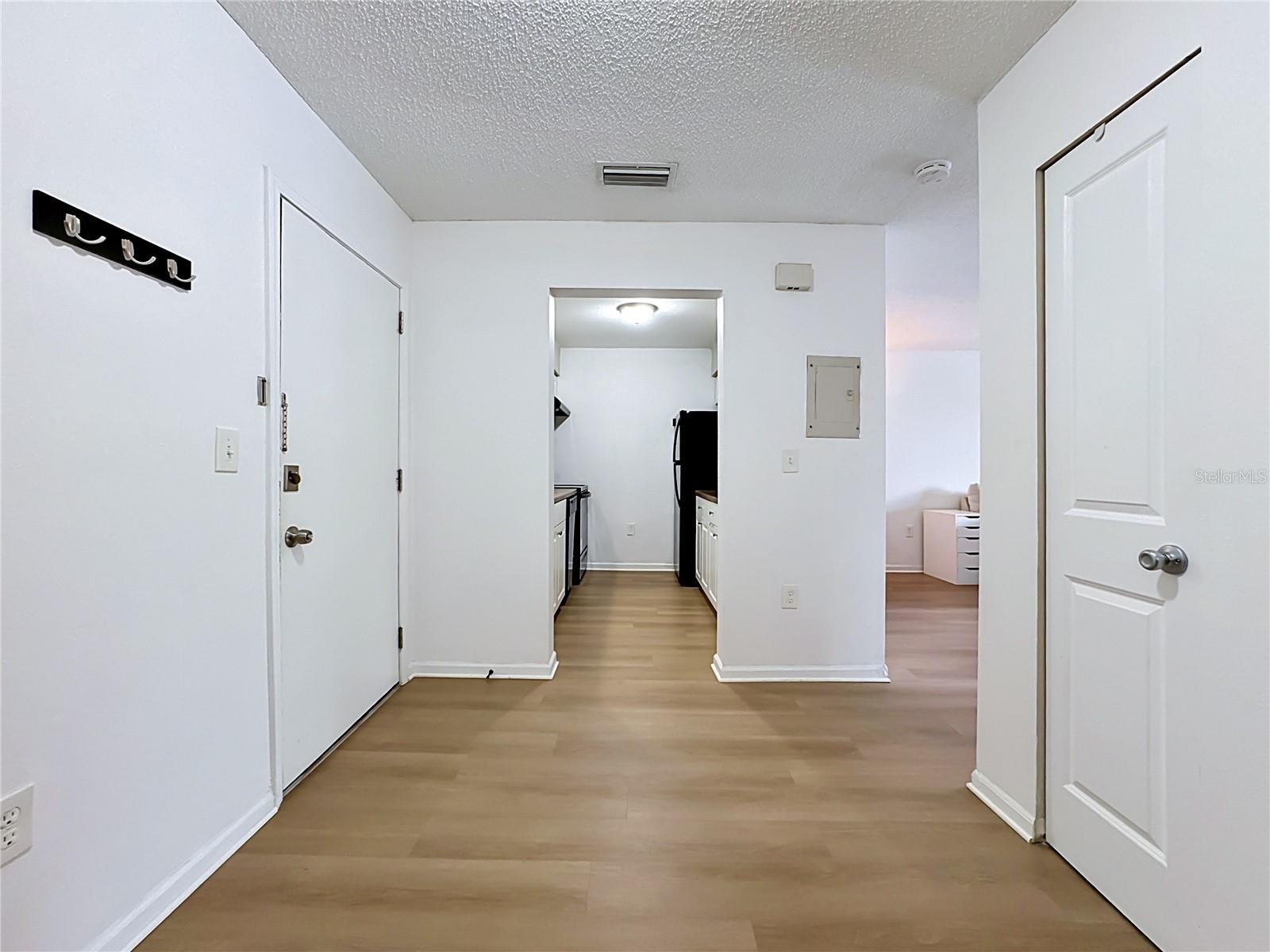 Image 16 of 33 For 5507 Fountain Lake Circle B206
