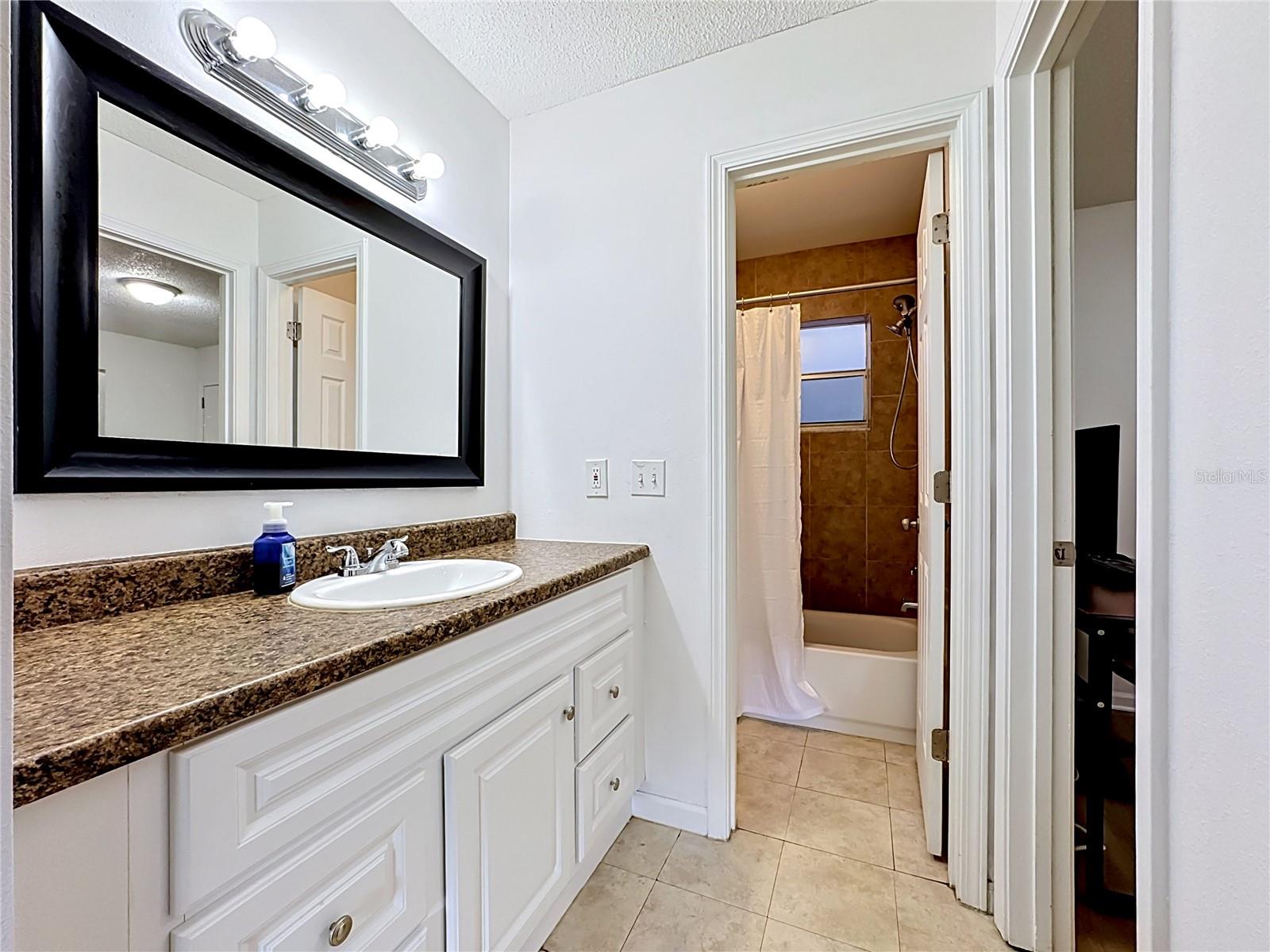 Image 22 of 33 For 5507 Fountain Lake Circle B206