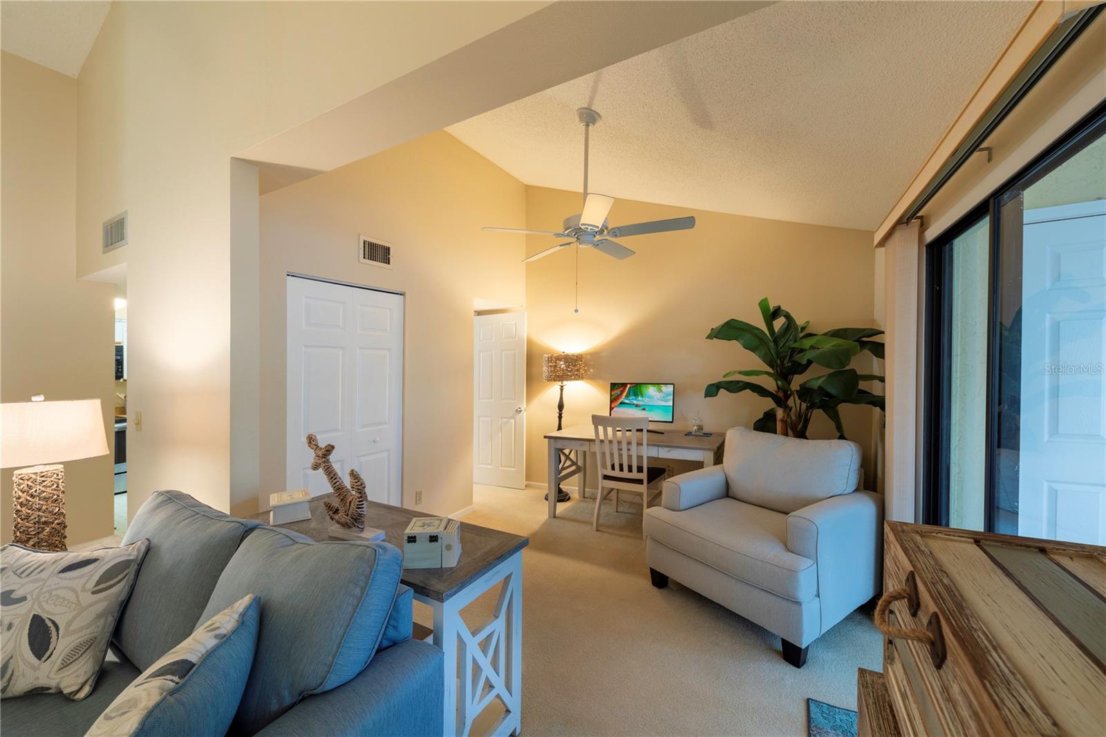 Image 11 of 39 For 646 Bird Bay Drive E 207