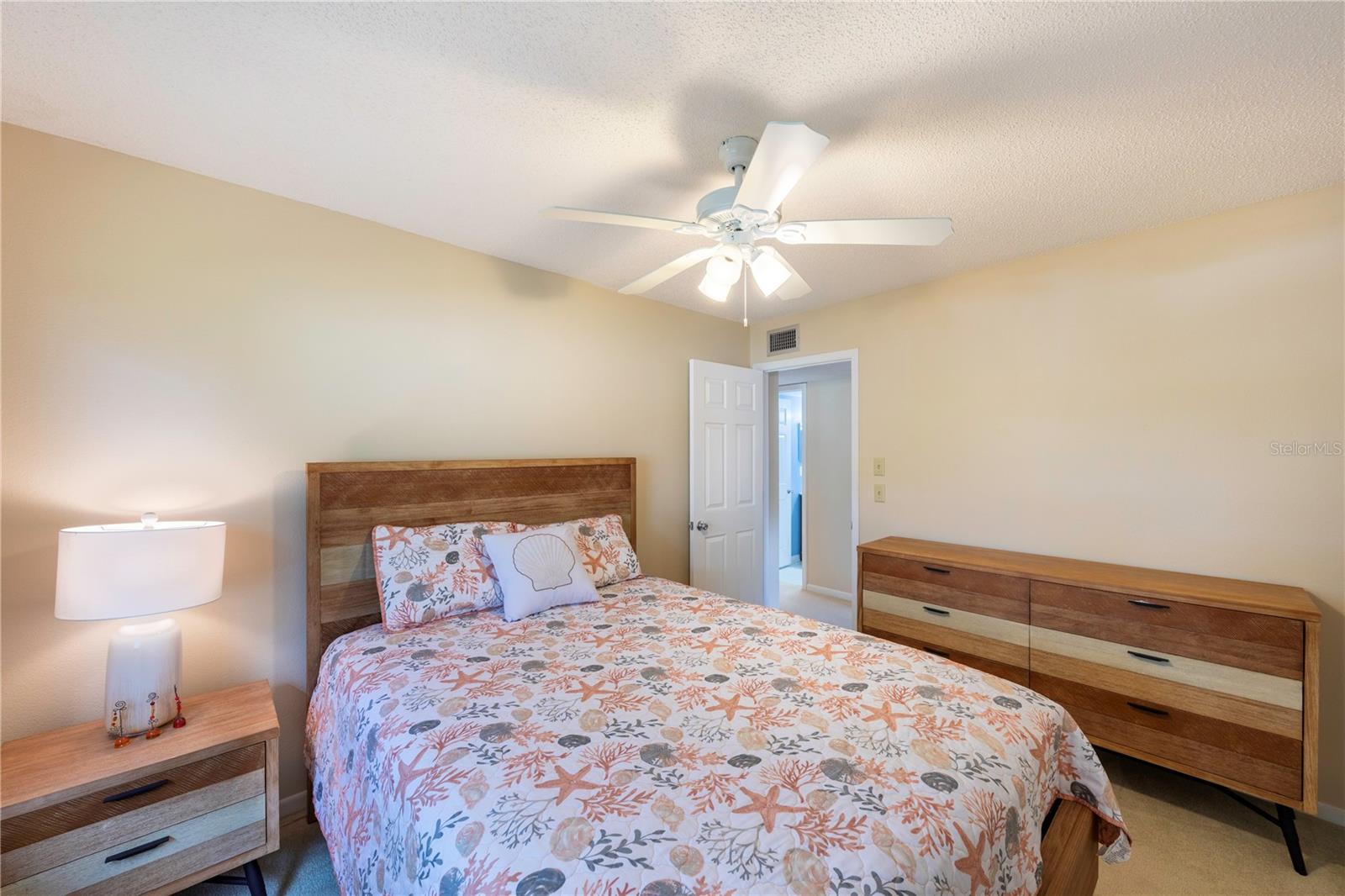 Image 20 of 39 For 646 Bird Bay Drive E 207