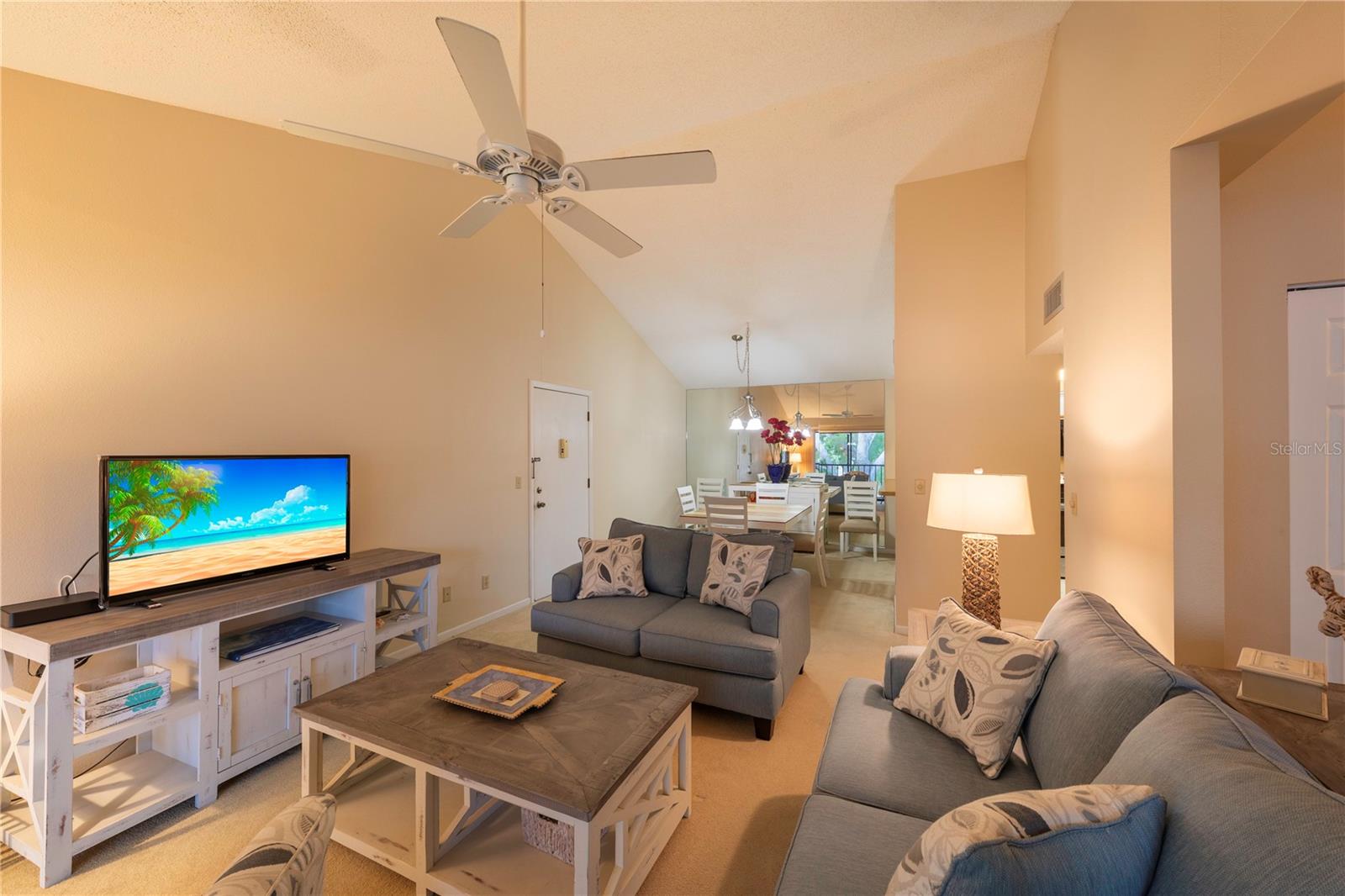 Image 6 of 39 For 646 Bird Bay Drive E 207