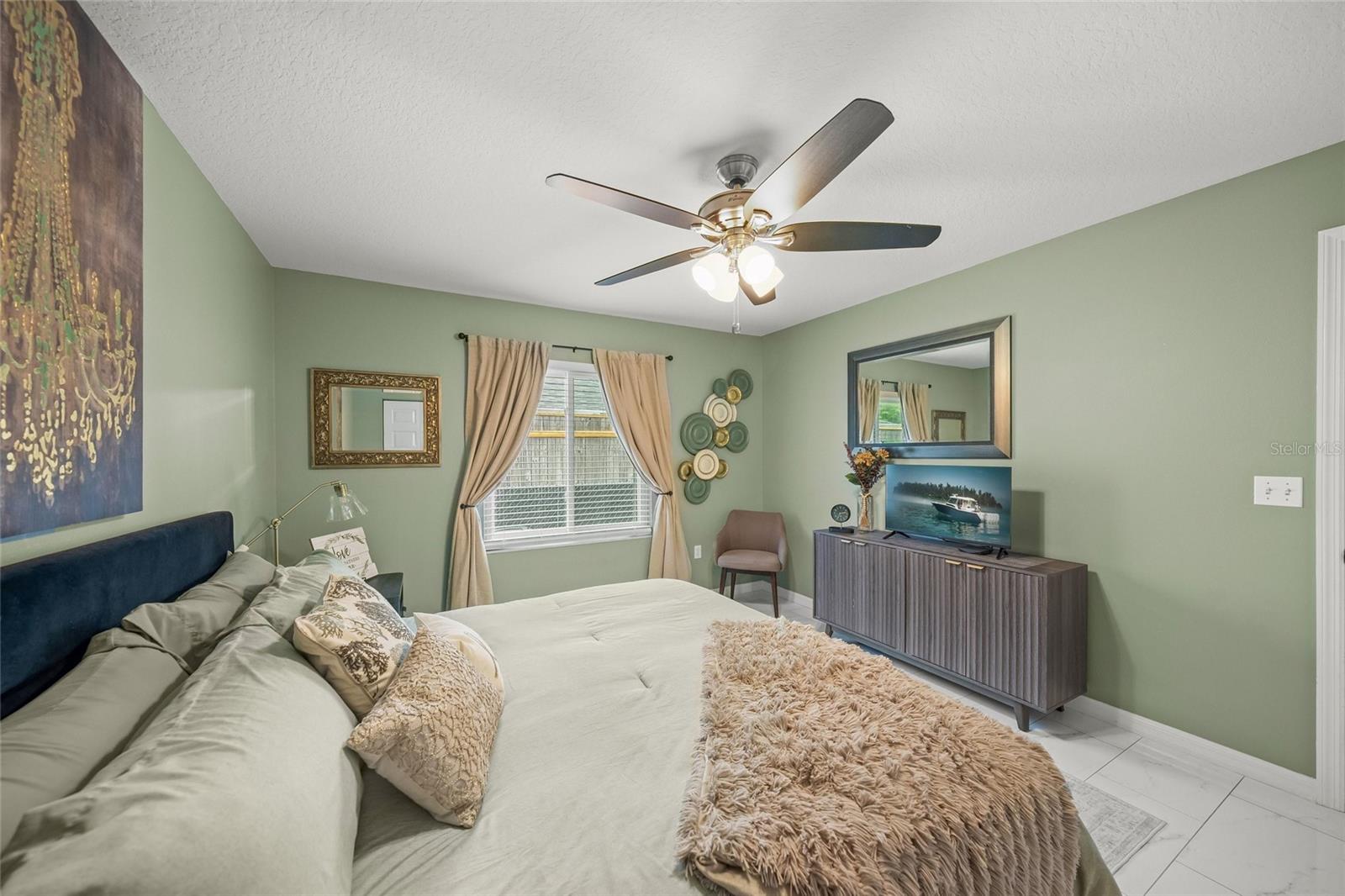 Image 22 of 33 For 7727 36th Lane E