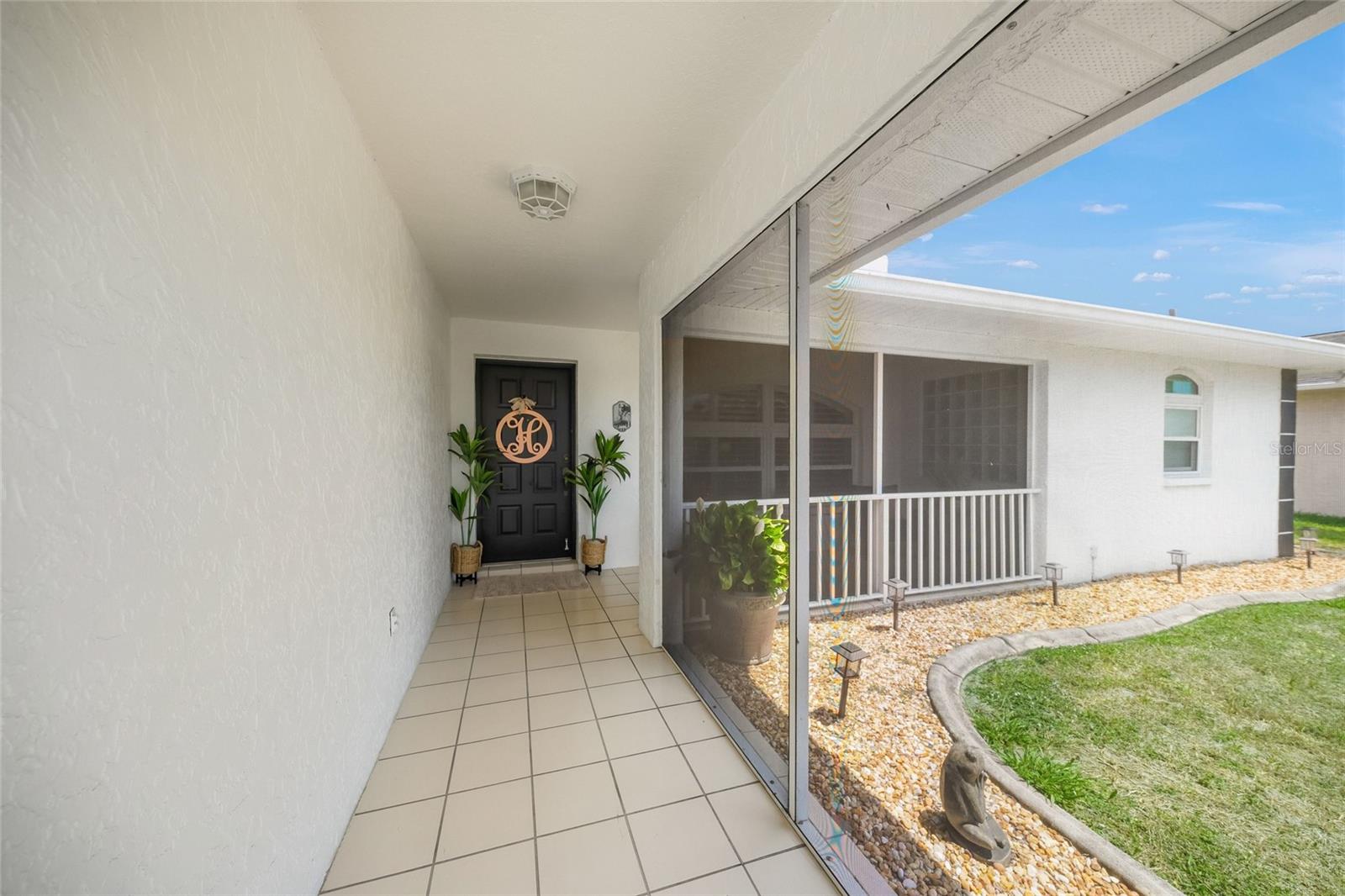 Image 4 of 33 For 7727 36th Lane E