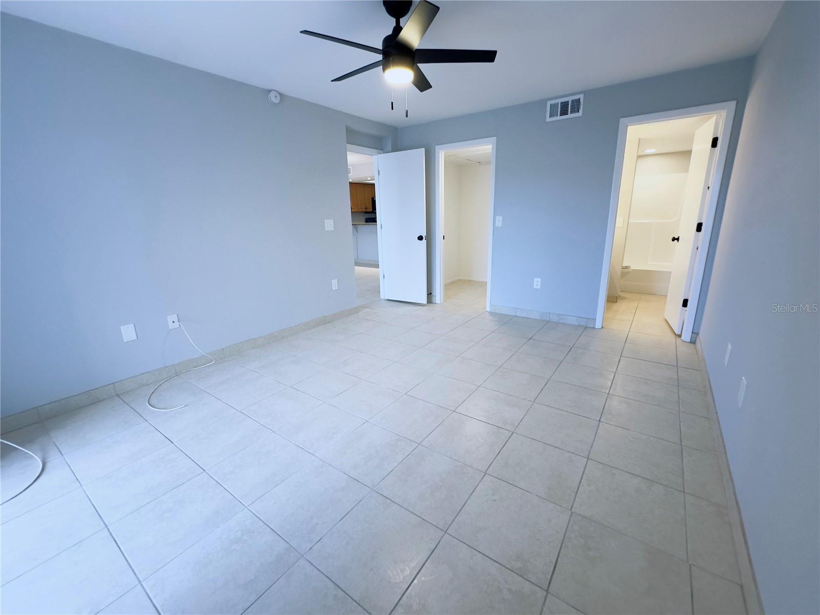 Image 10 of 51 For 6800 Placida Road 179