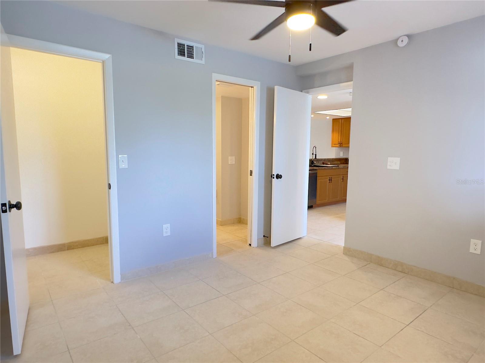 Image 16 of 51 For 6800 Placida Road 179