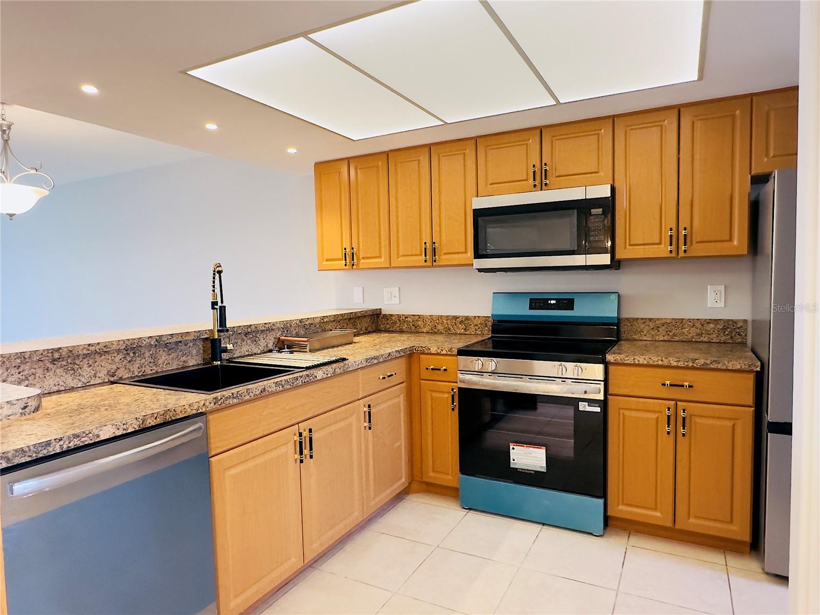 Image 7 of 51 For 6800 Placida Road 179