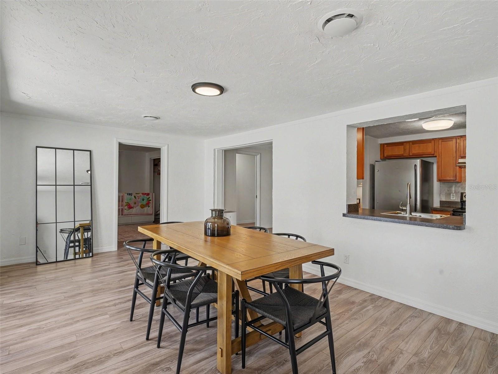 Image 11 of 55 For 222 Malvern Drive