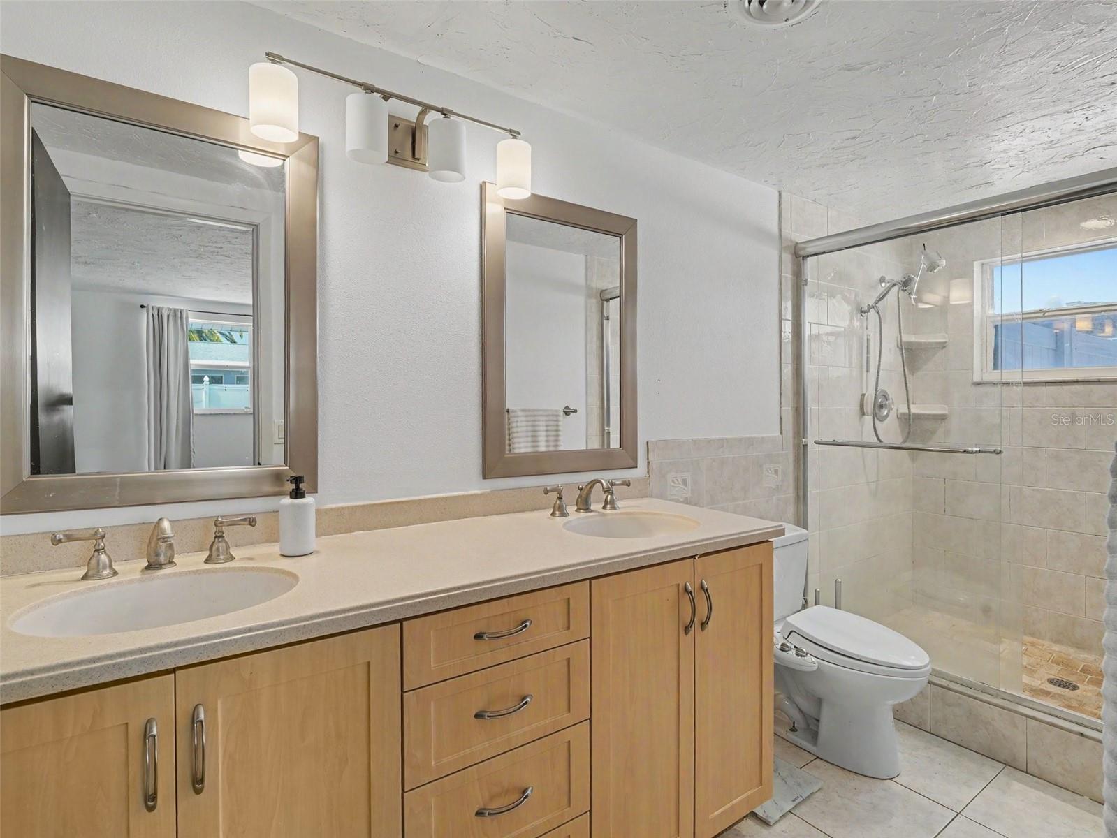 Image 16 of 55 For 222 Malvern Drive
