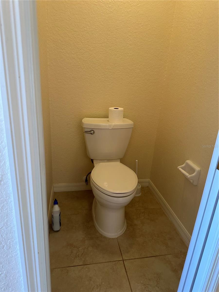Image 14 of 21 For 8171 Rocliff Avenue