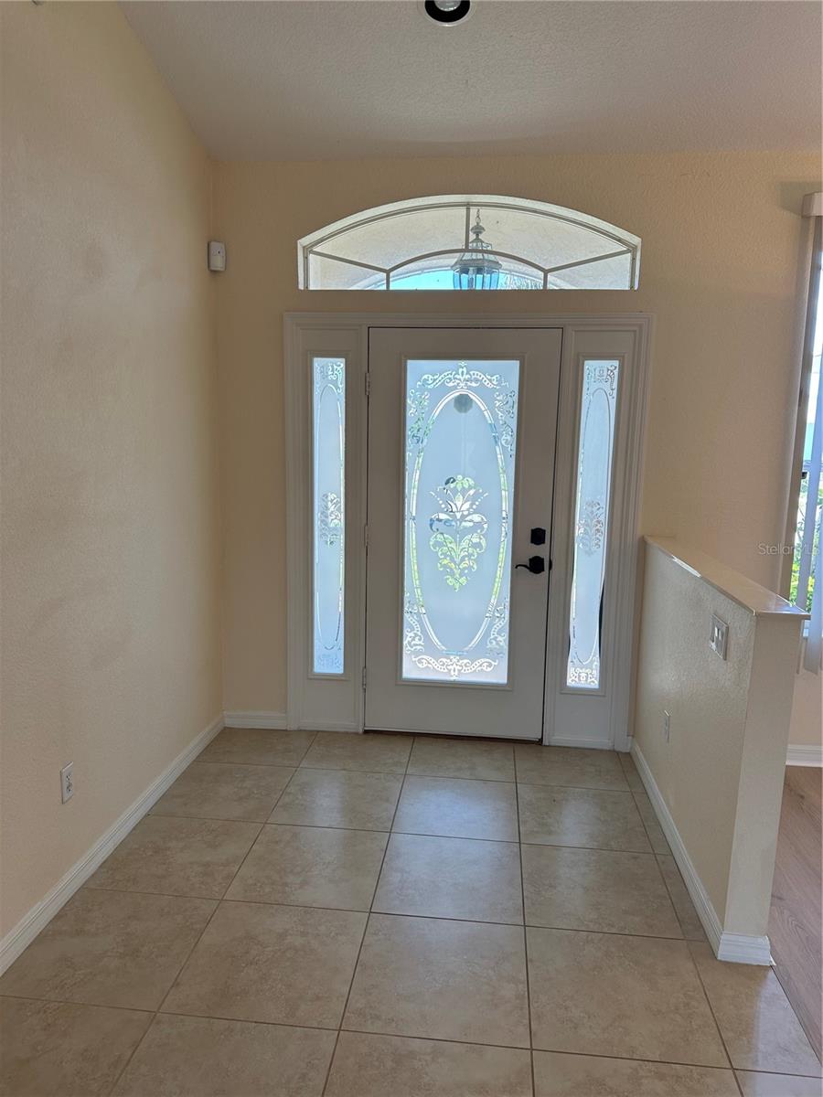 Image 4 of 21 For 8171 Rocliff Avenue