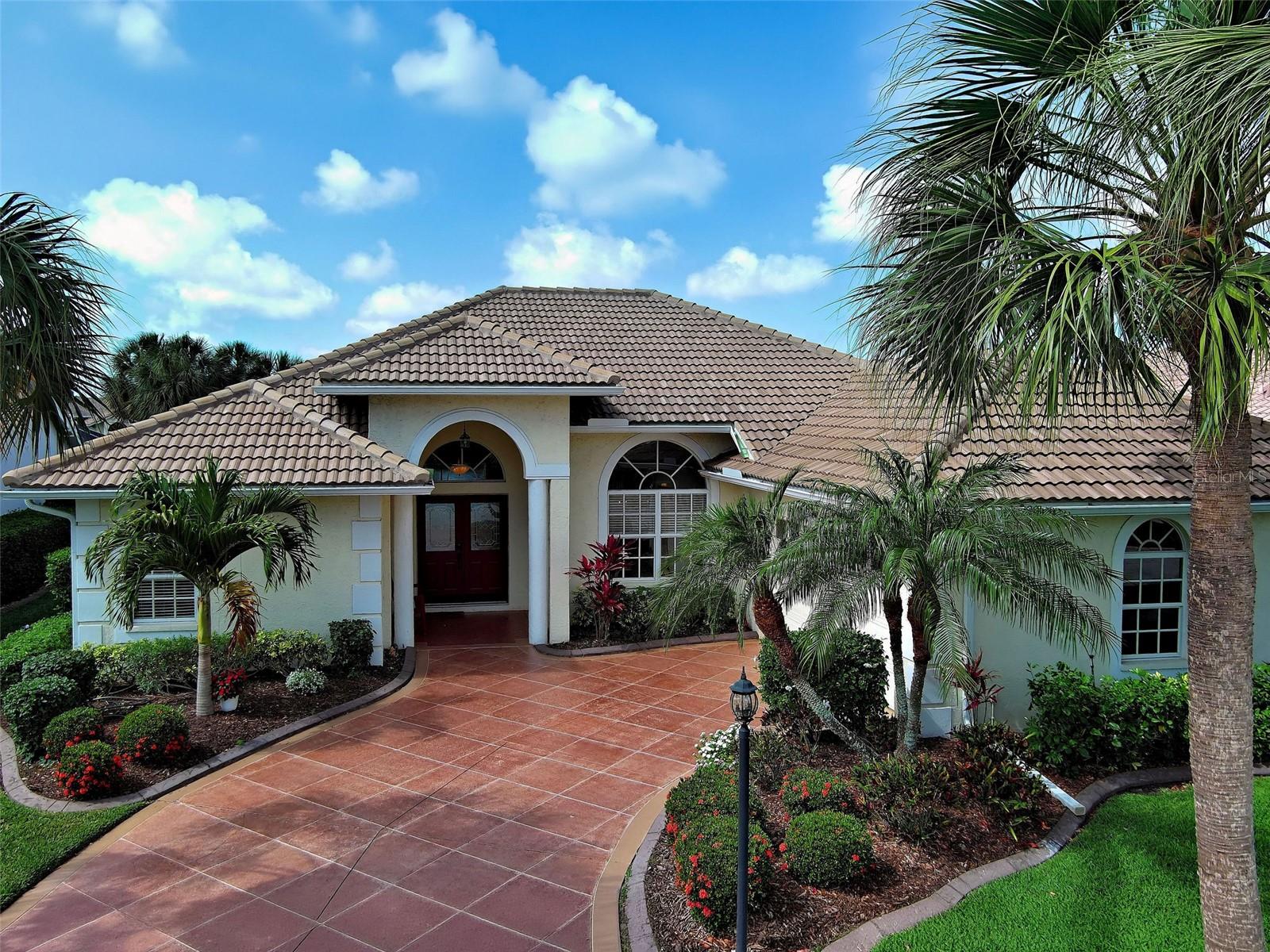 Details for 115 Grand Oak Circle, VENICE, FL 34292