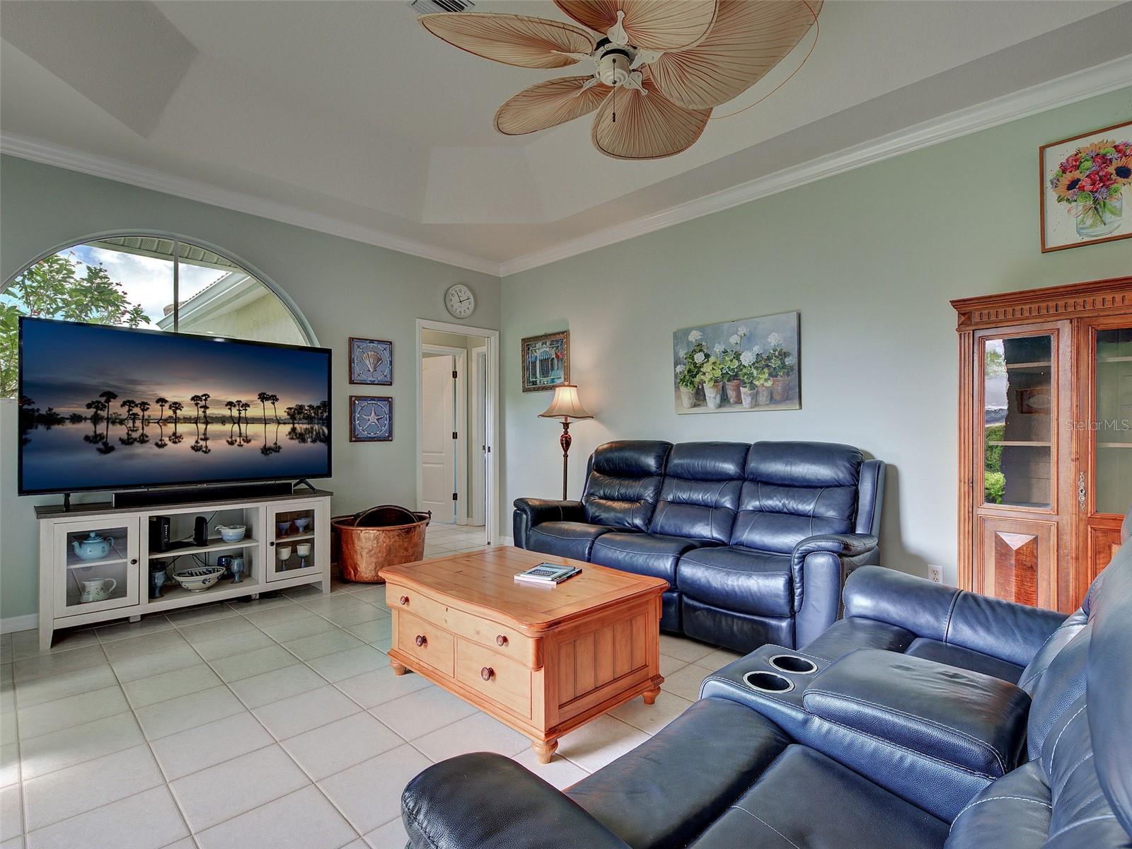 Image 20 of 61 For 115 Grand Oak Circle