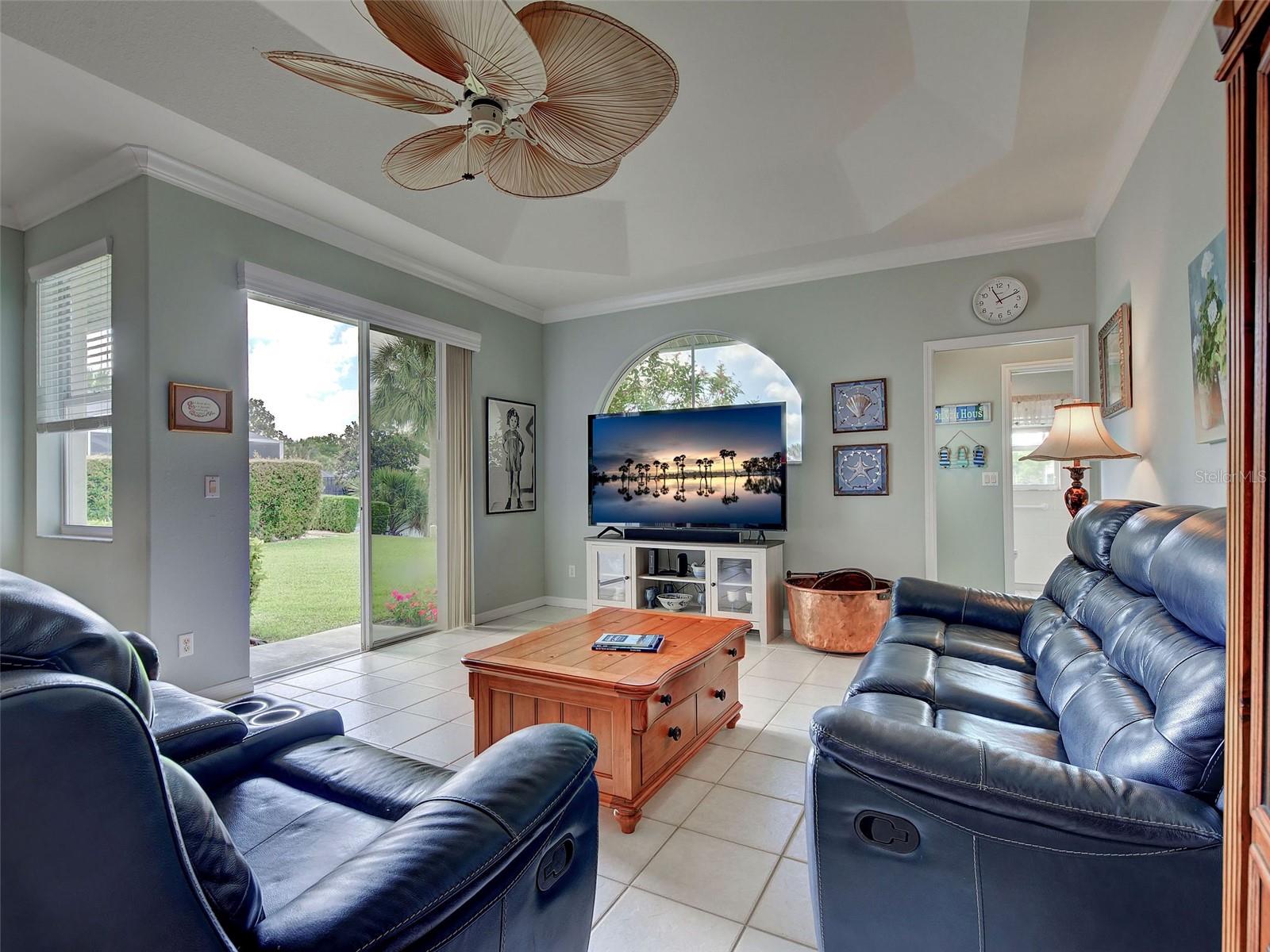 Image 21 of 61 For 115 Grand Oak Circle